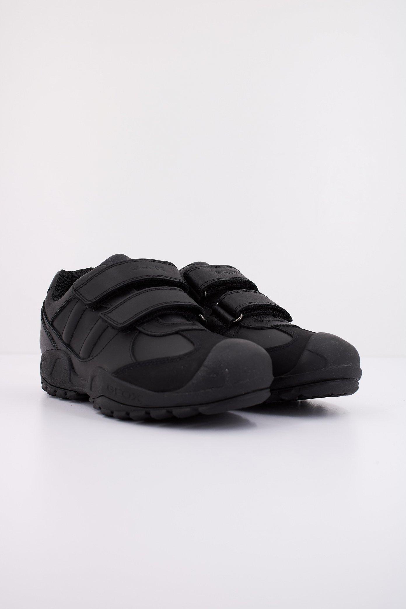 GEOX J NEW SAVAGE en color NEGRO (2)