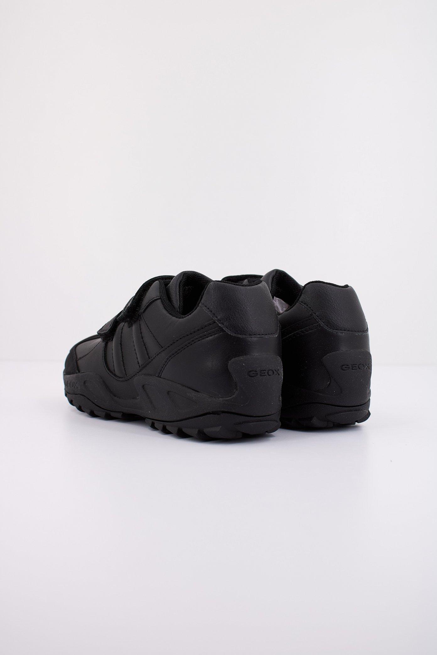 GEOX J NEW SAVAGE en color NEGRO (4)
