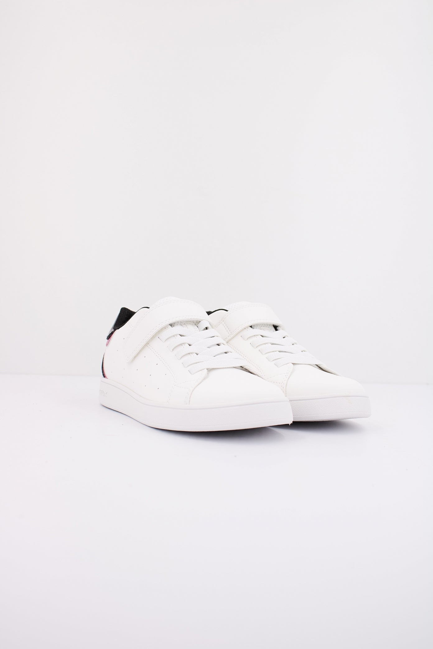 GEOX J ECLYPER en color BLANCO (2)