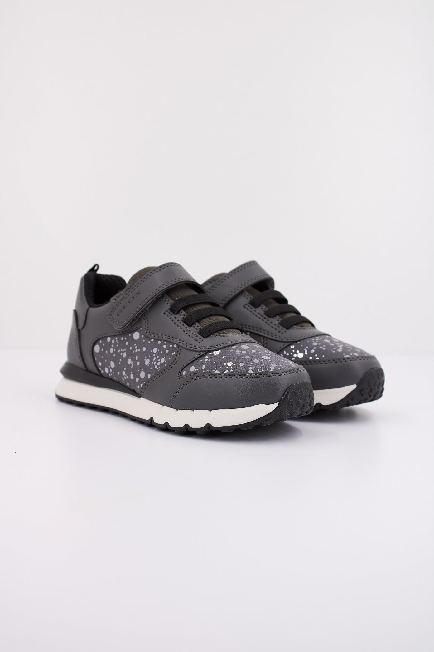 GEOX J FASTICS en color GRIS (2)