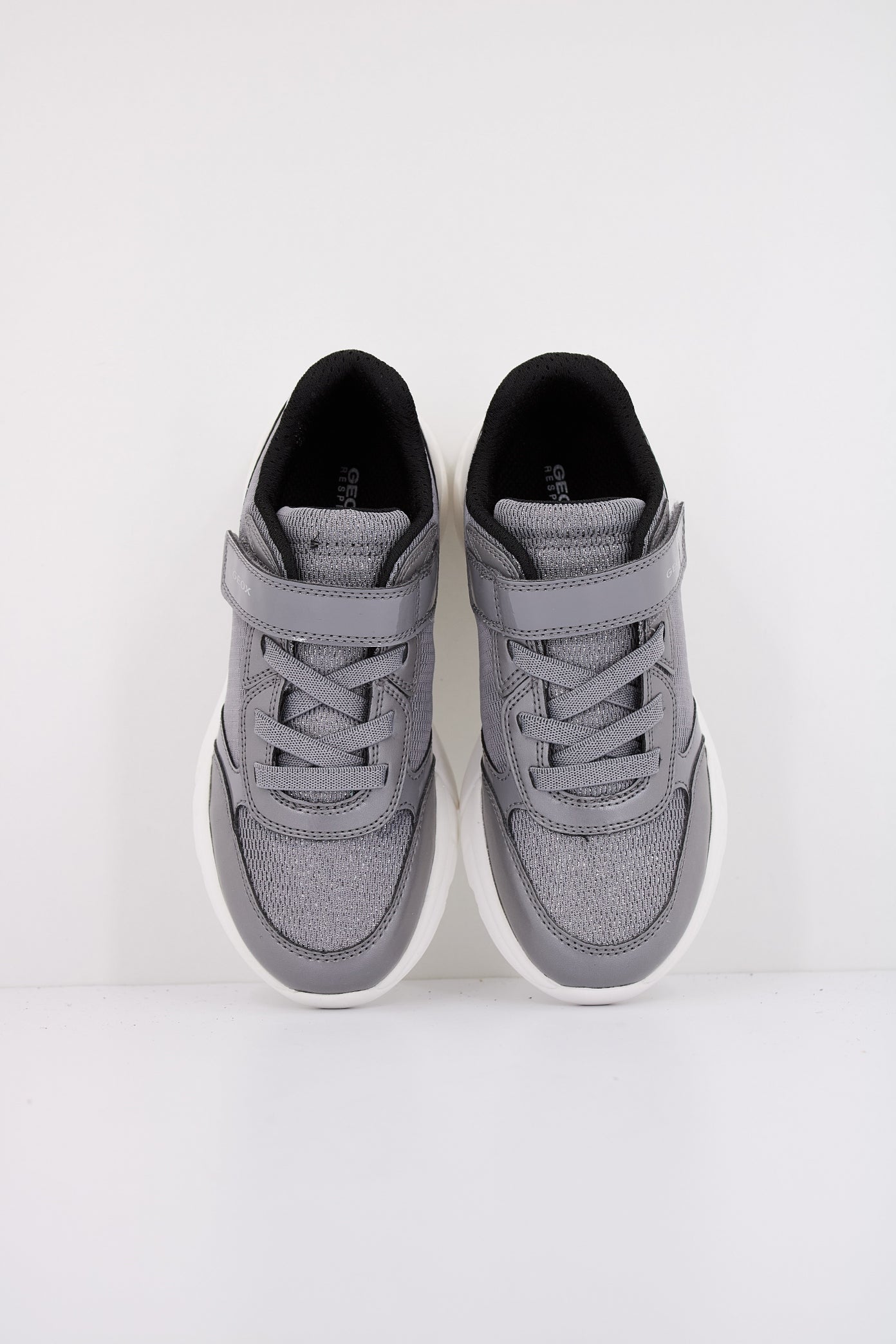 GEOX J LOFTUS en color GRIS (4)