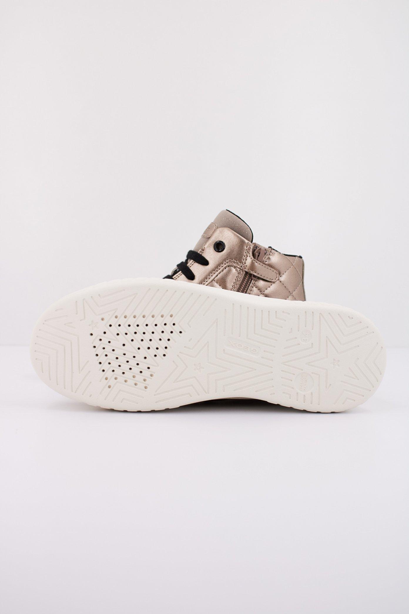 GEOX J MIKIROSHI en color ORO (5)
