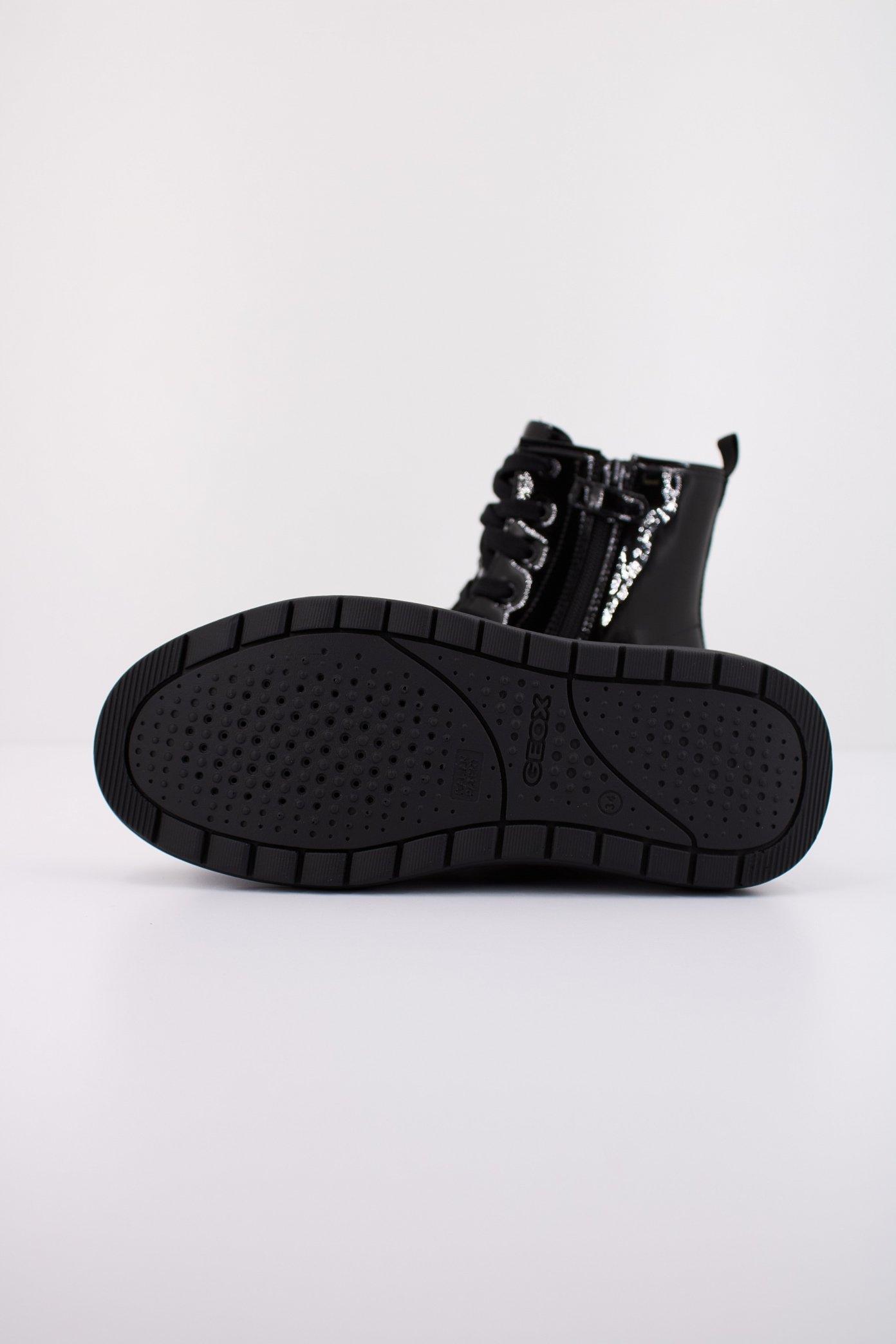 GEOX J PHAOLAE en color NEGRO (5)