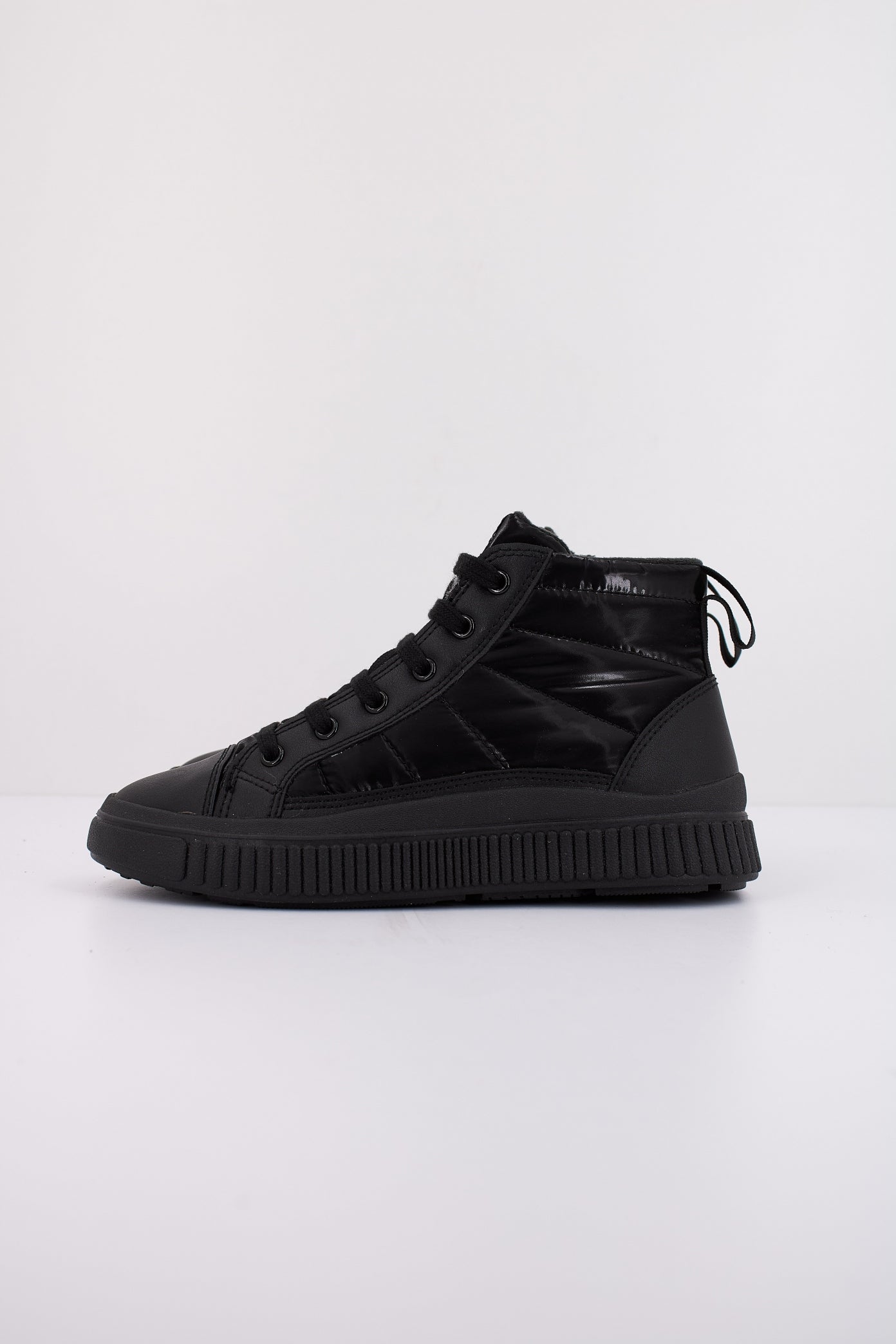 GEOX J LAQUINNY en color NEGRO (1)