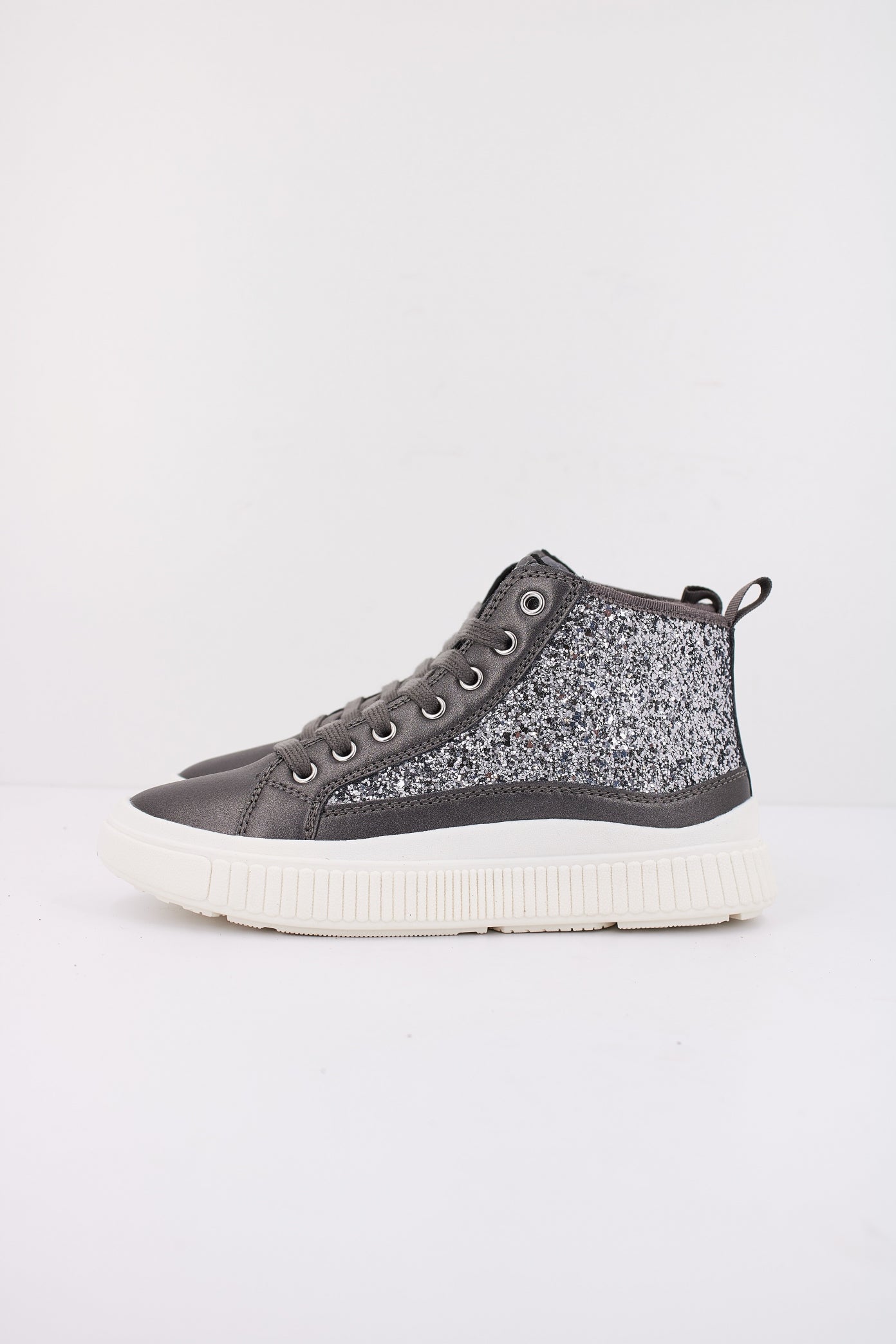GEOX J LAQUINNY en color GRIS (1)
