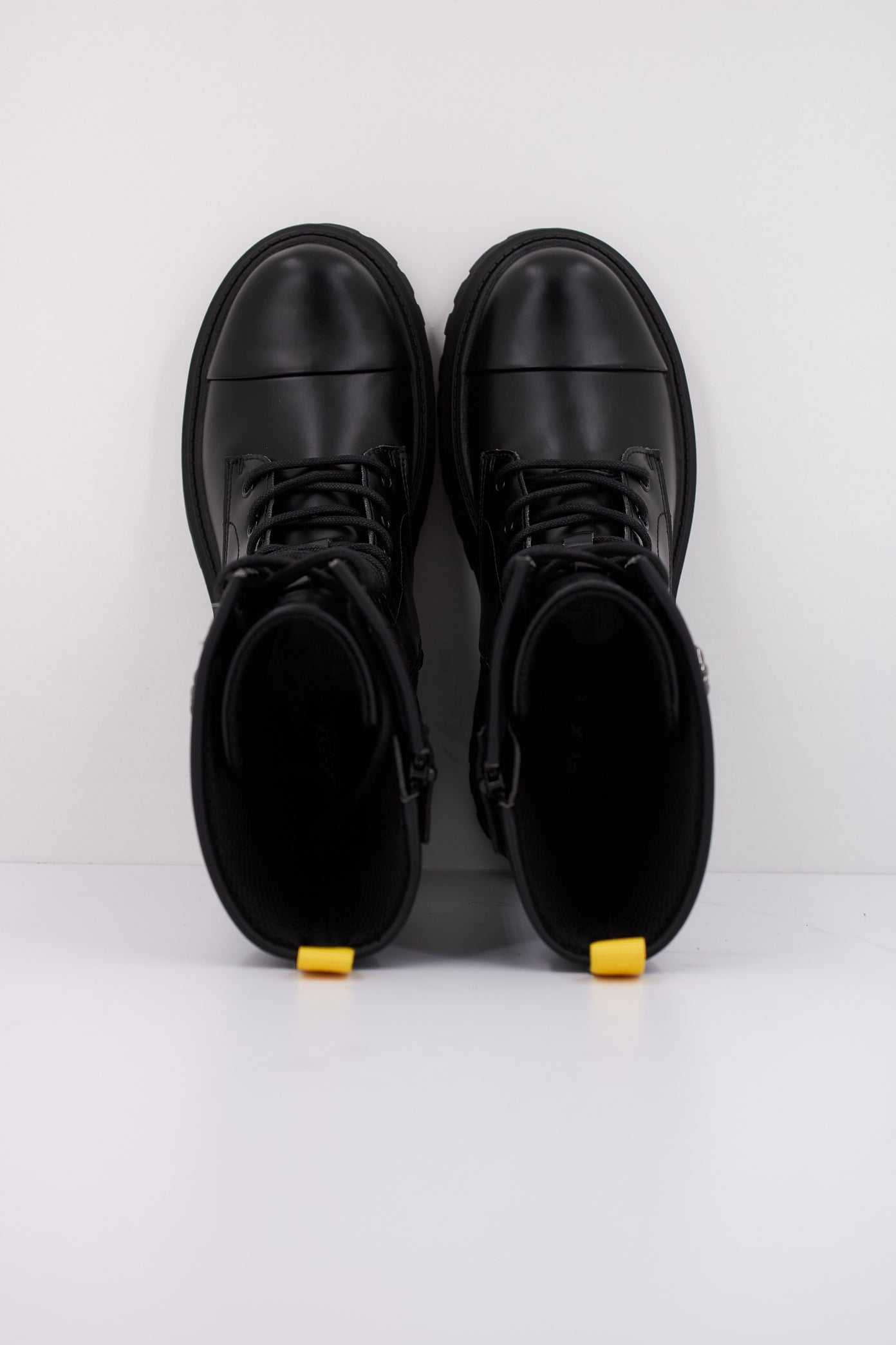 GEOX J MAQUINNENS en color NEGRO (3)