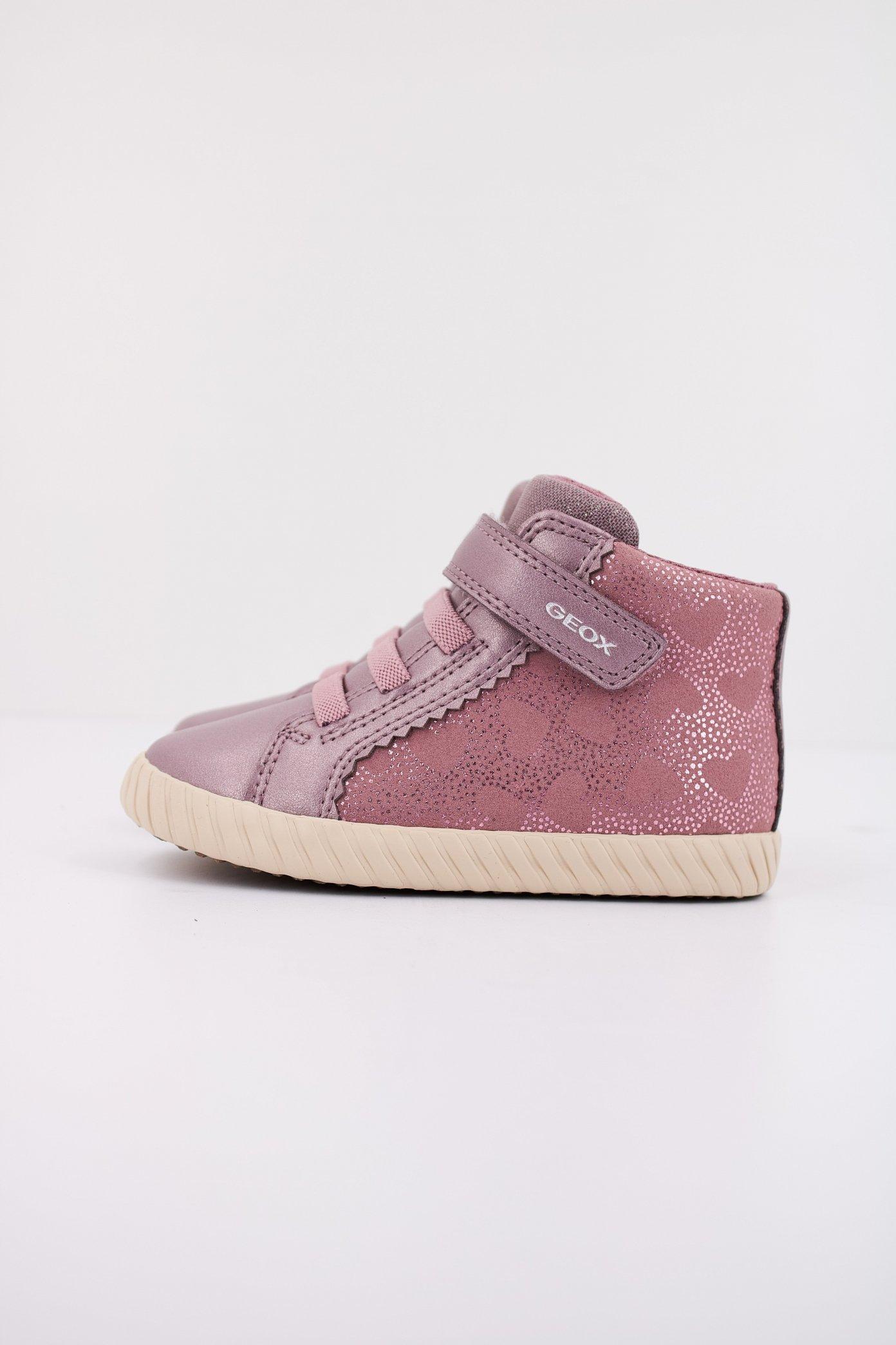 GEOX B MIRROLESS en color ROSA (1)
