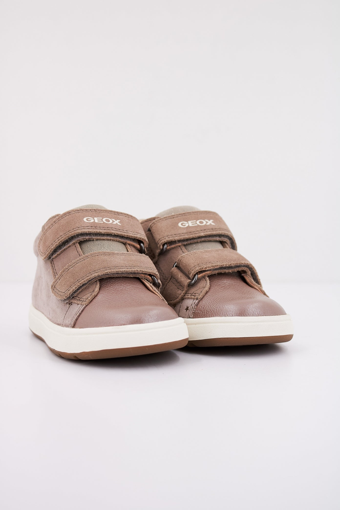 GEOX B BIGLIA en color BEIS (2)
