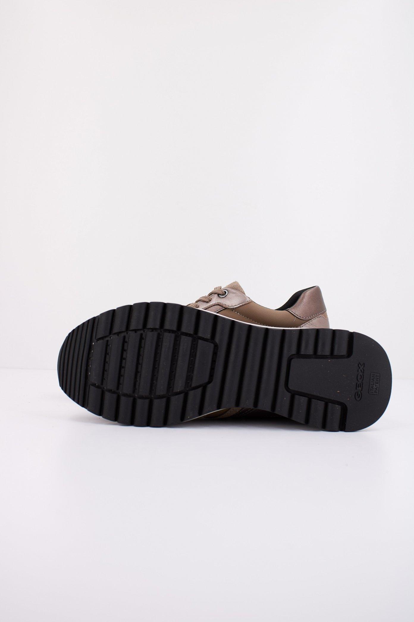 GEOX D DESYA en color MARRON (5)