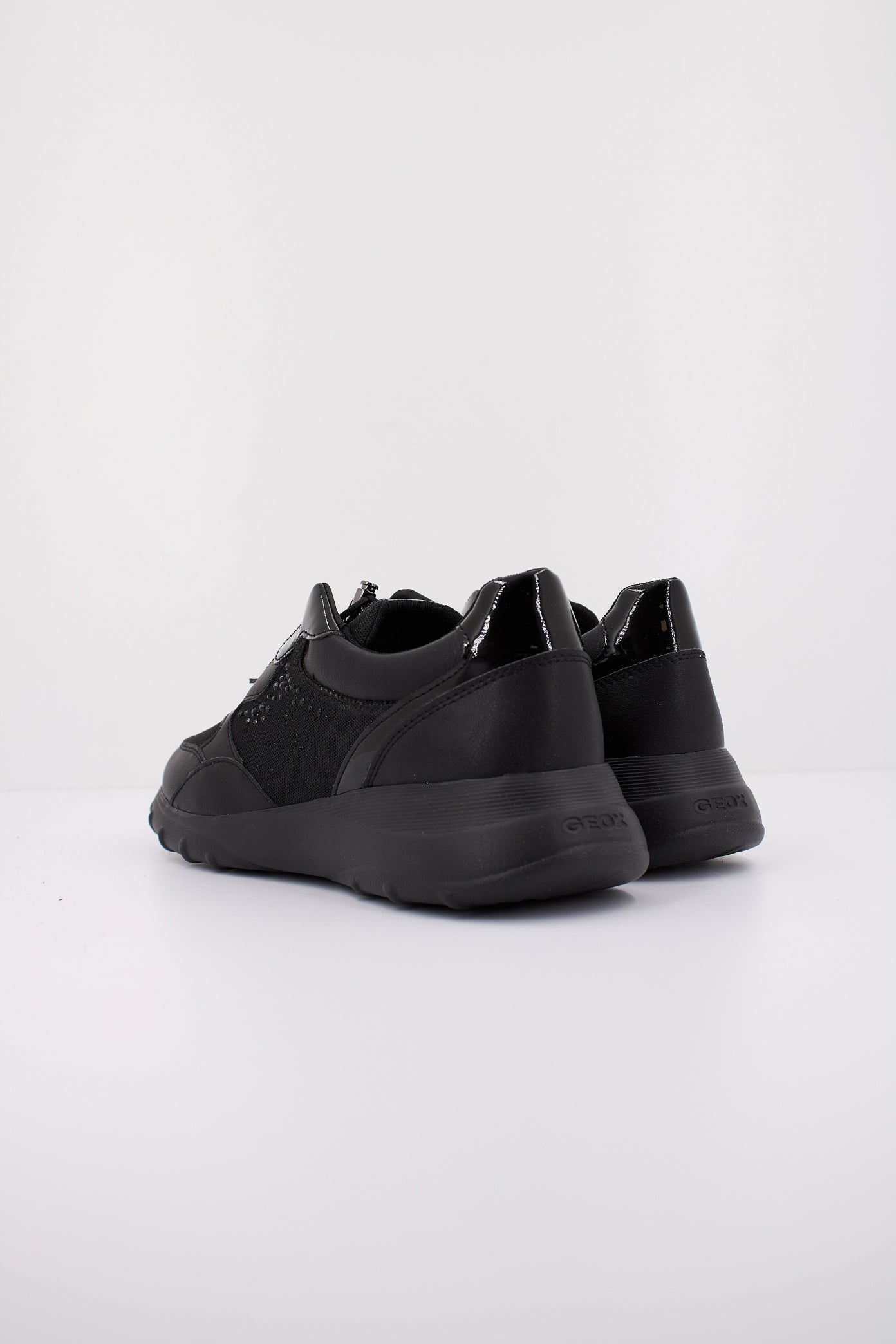 GEOX D ALLENIEE en color NEGRO (4)