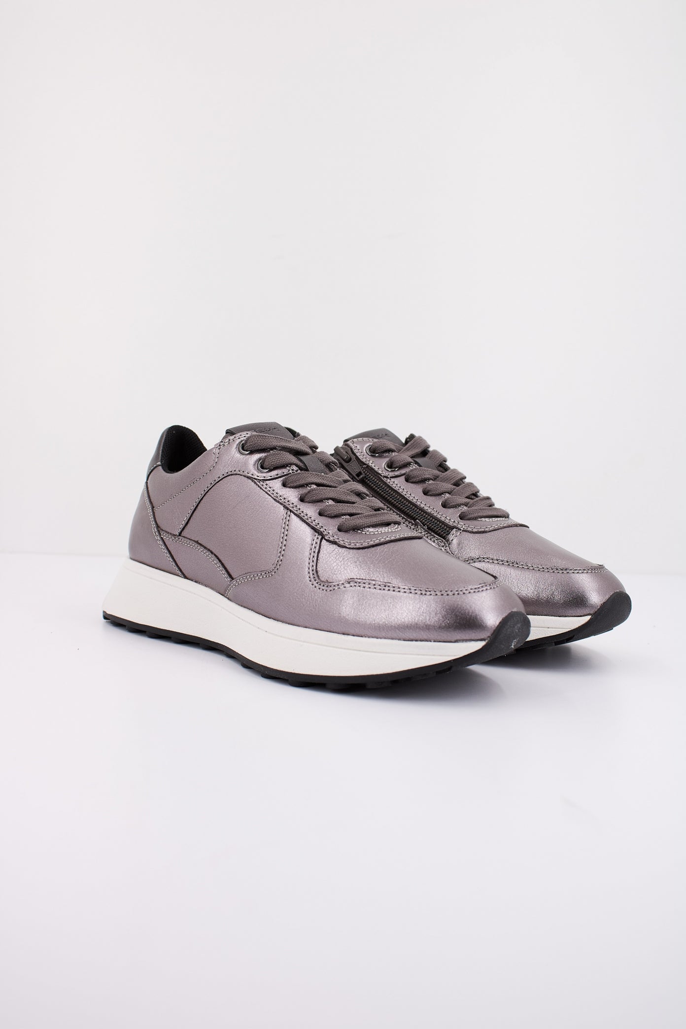 GEOX D AMABEL en color GRIS (2)