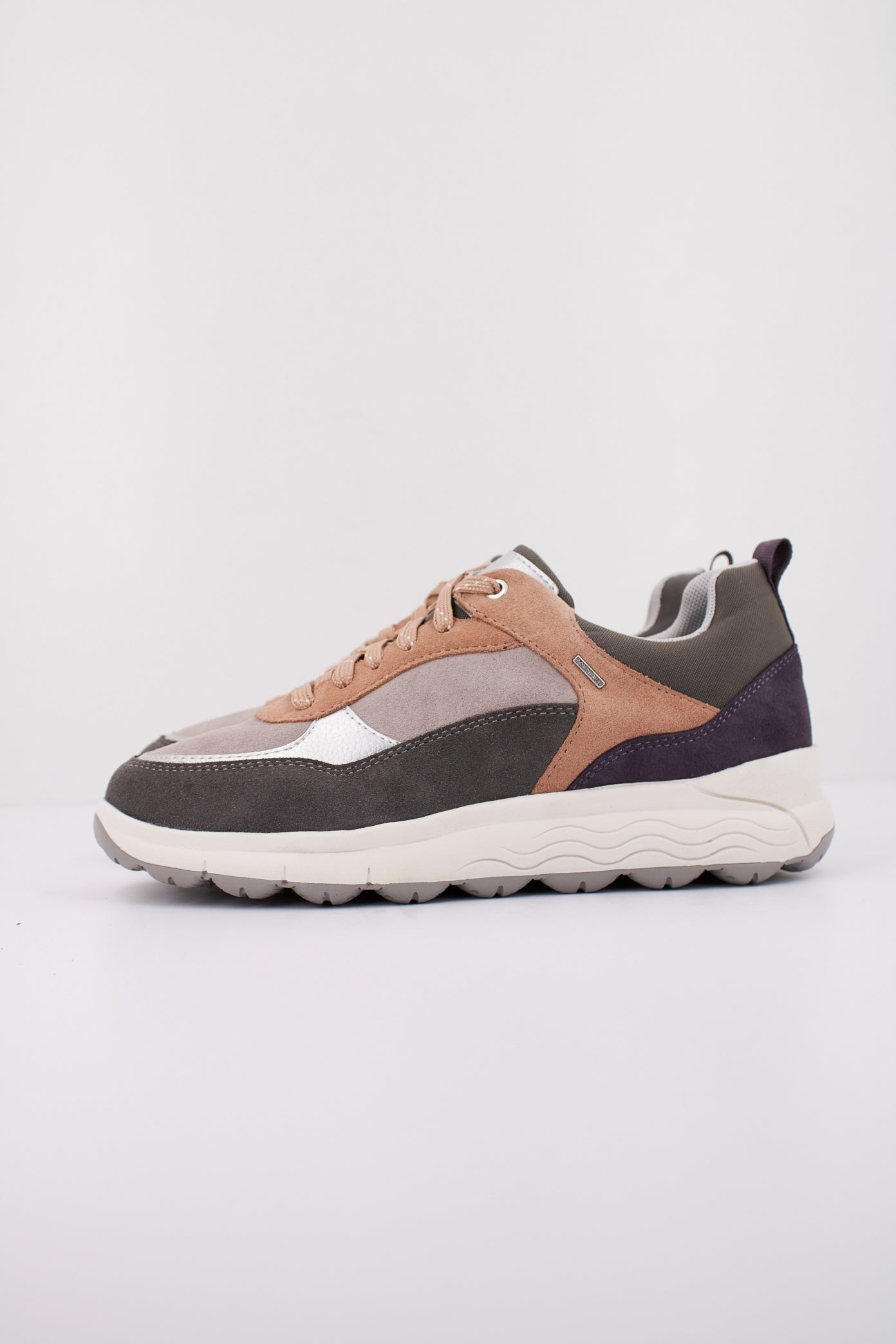 GEOX D SPHERICA en color GRIS (1)
