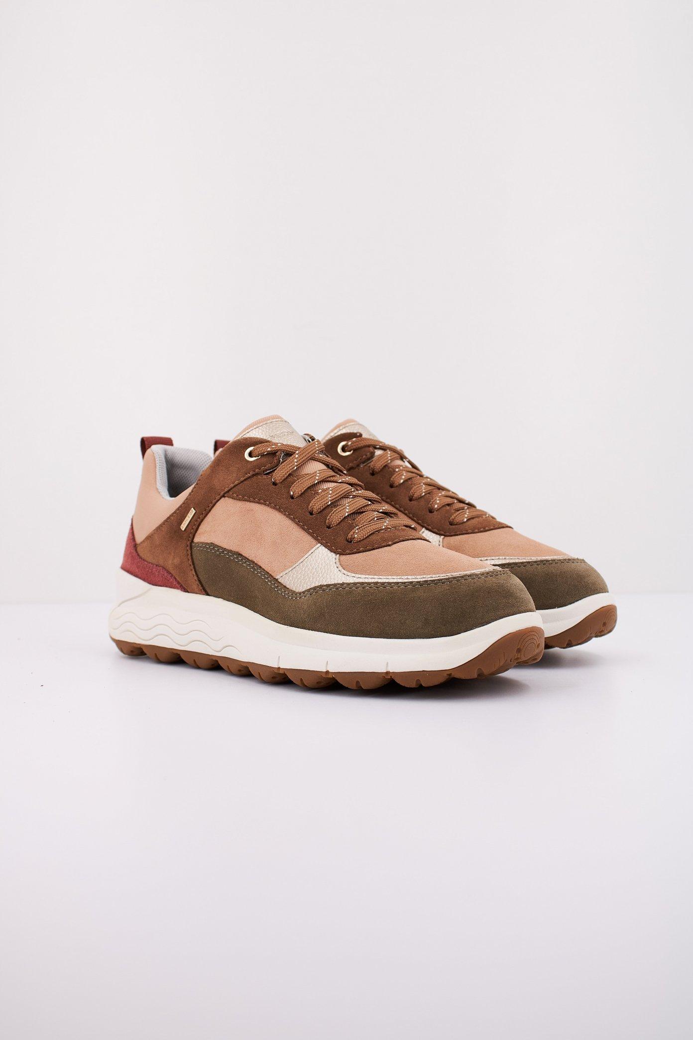 GEOX D SPHERICA en color MARRON (2)