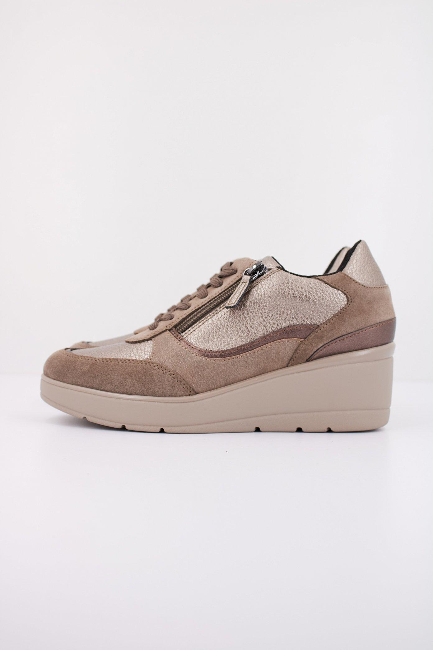 GEOX D OLDE en color ORO (1)