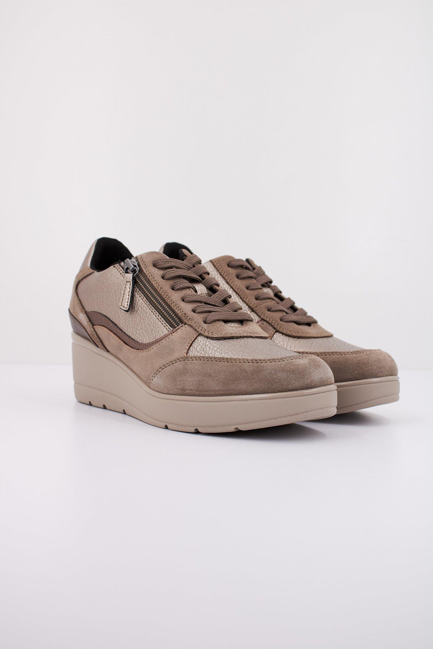 GEOX D OLDE en color ORO (2)