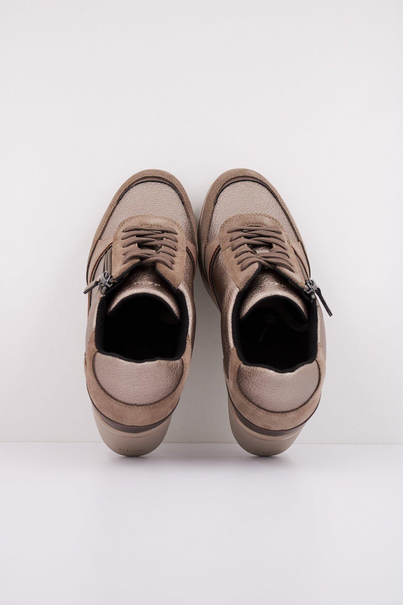 GEOX D OLDE en color ORO (3)
