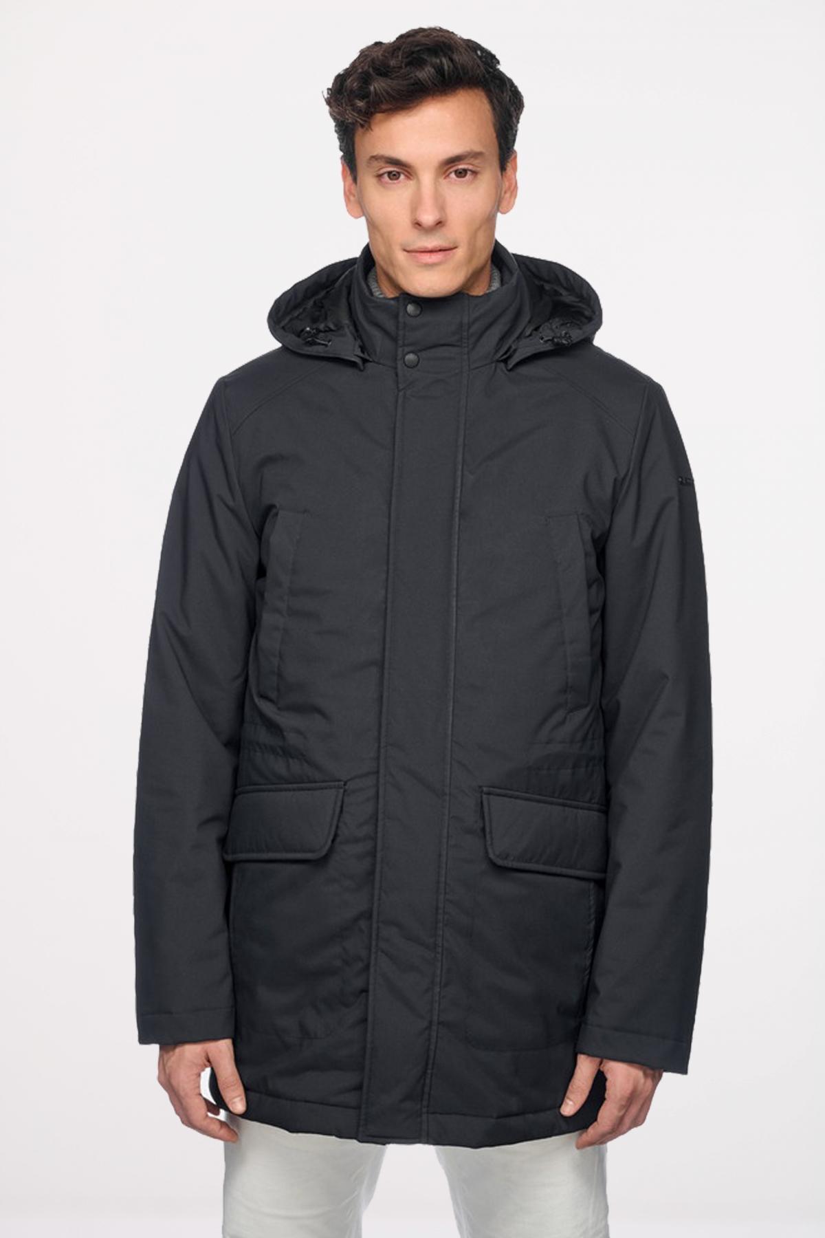 GEOX M ANDALO PARKA en color NEGRO (1)