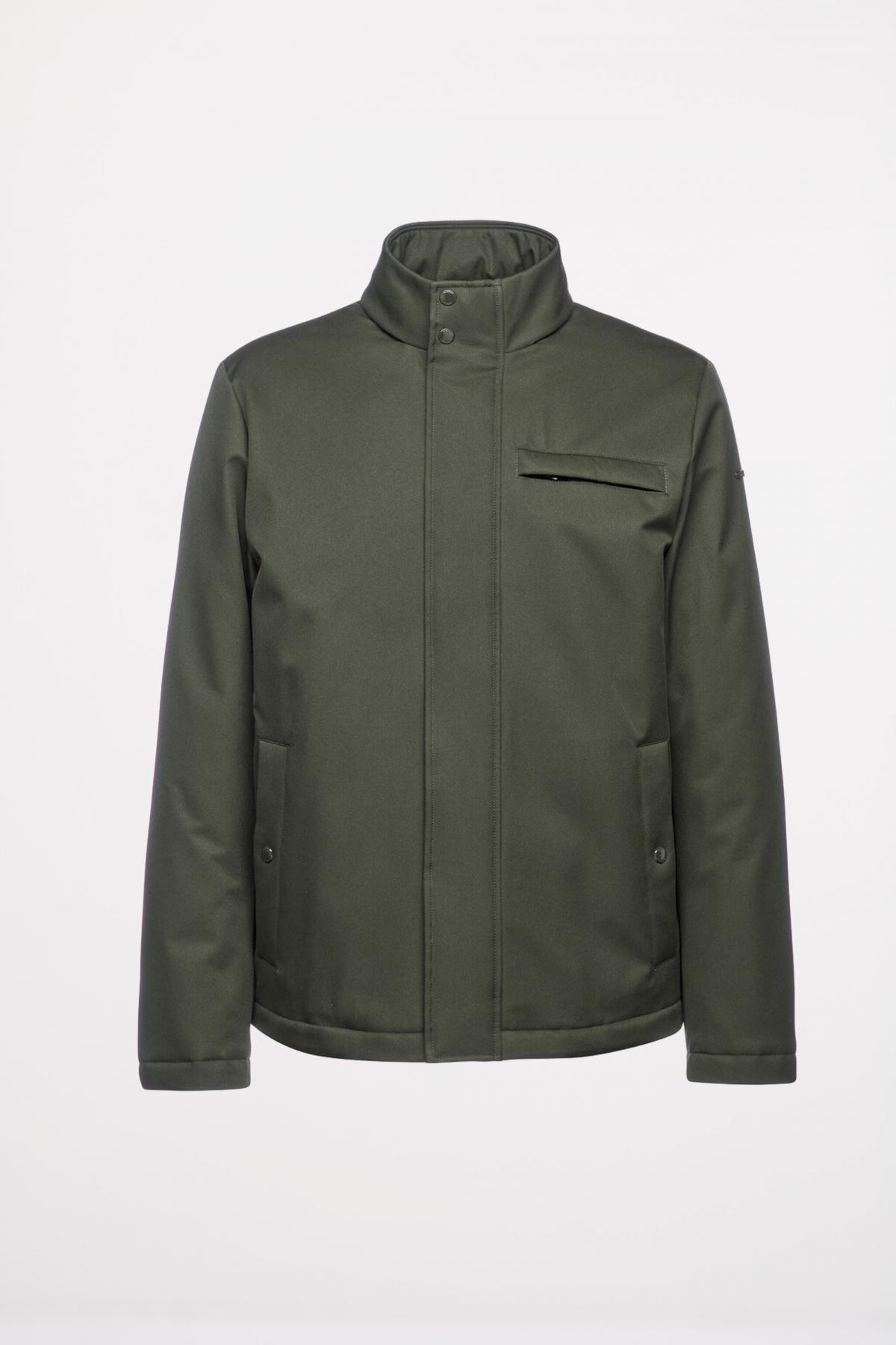 GEOX M VINCIT SHORT en color VERDE (1)