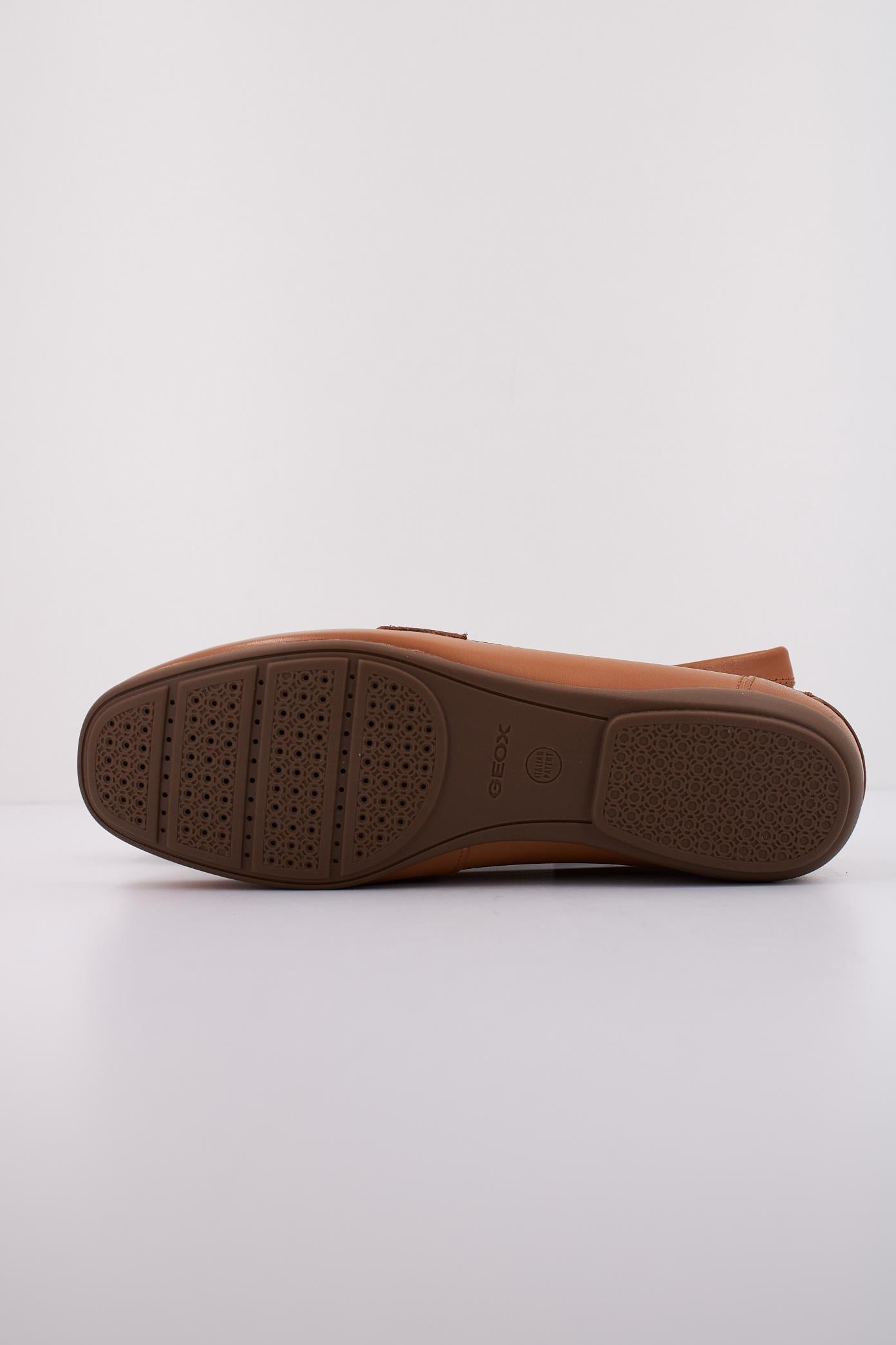 GEOX D ANNYTAH MOC en color MARRON (5)