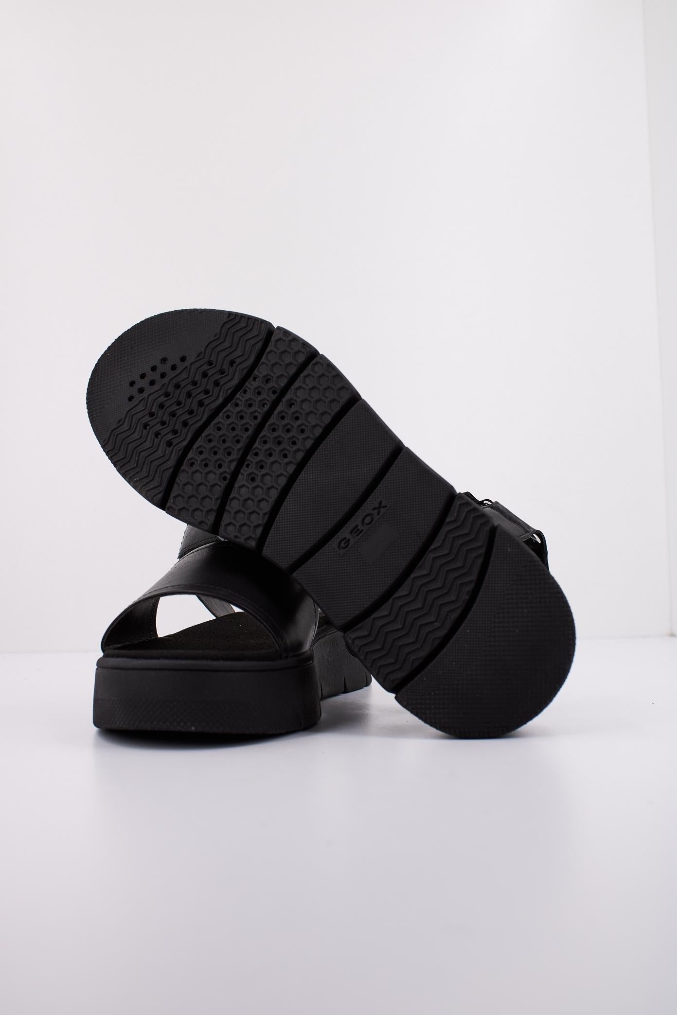GEOX D DANDRA en color NEGRO (5)