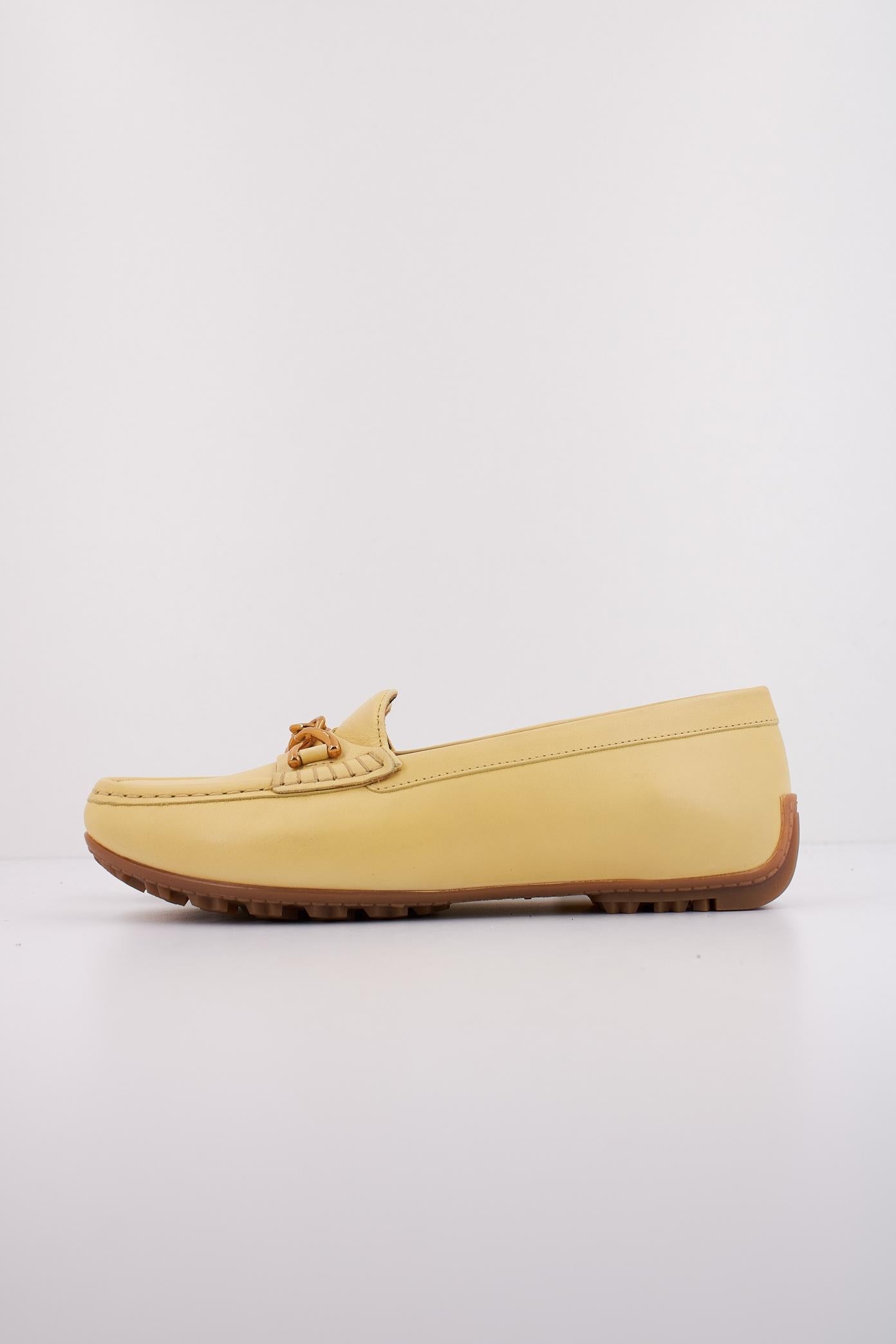 GEOX D KOSMOPOLIS + GRIP en color AMARILLO (1)