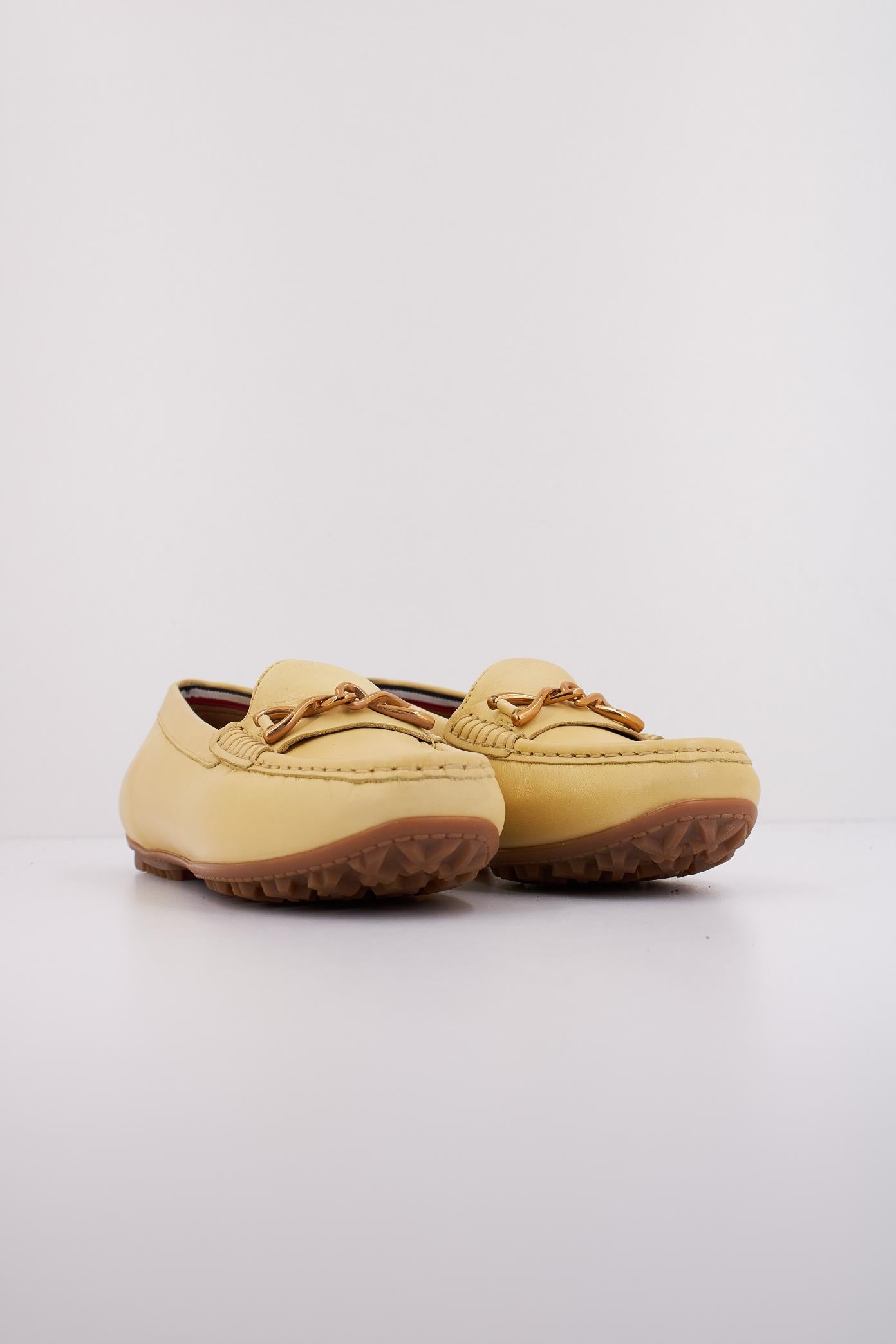 GEOX D KOSMOPOLIS + GRIP en color AMARILLO (2)