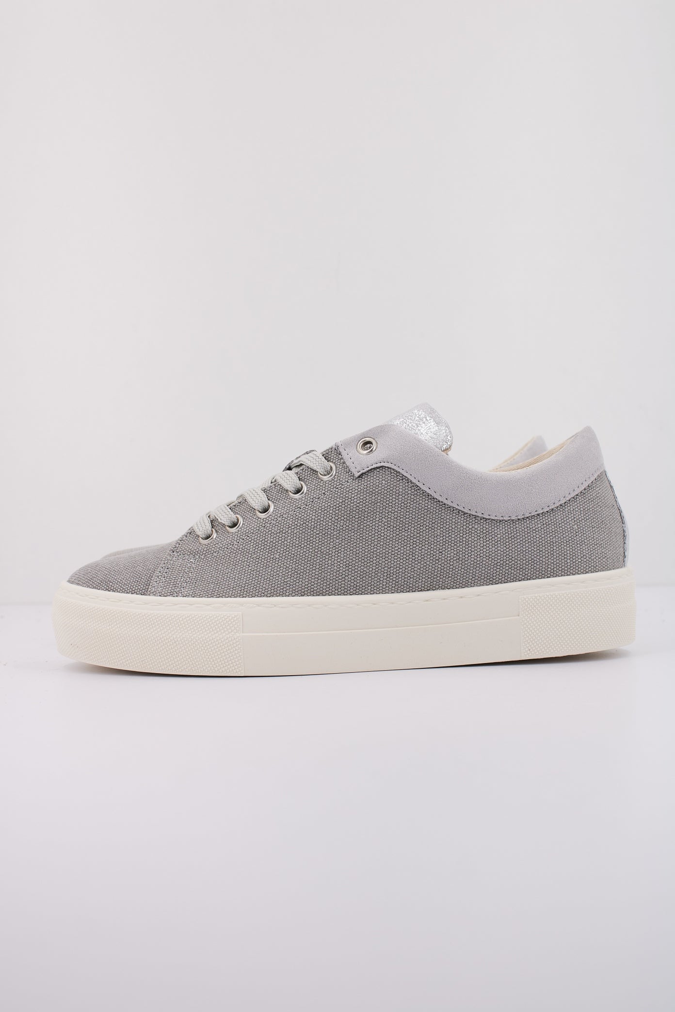 GEOX D CLAUDIN en color GRIS (1)