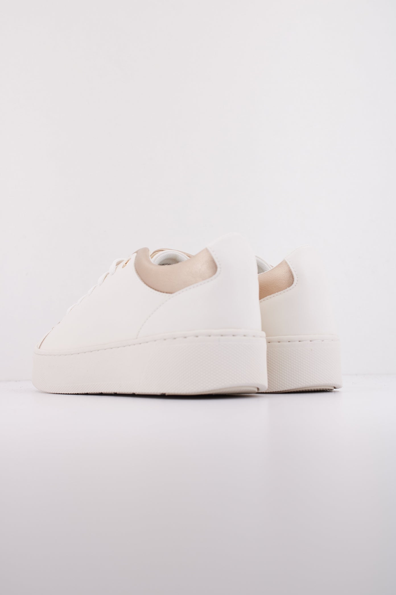 GEOX D SKYELY en color BLANCO (4)