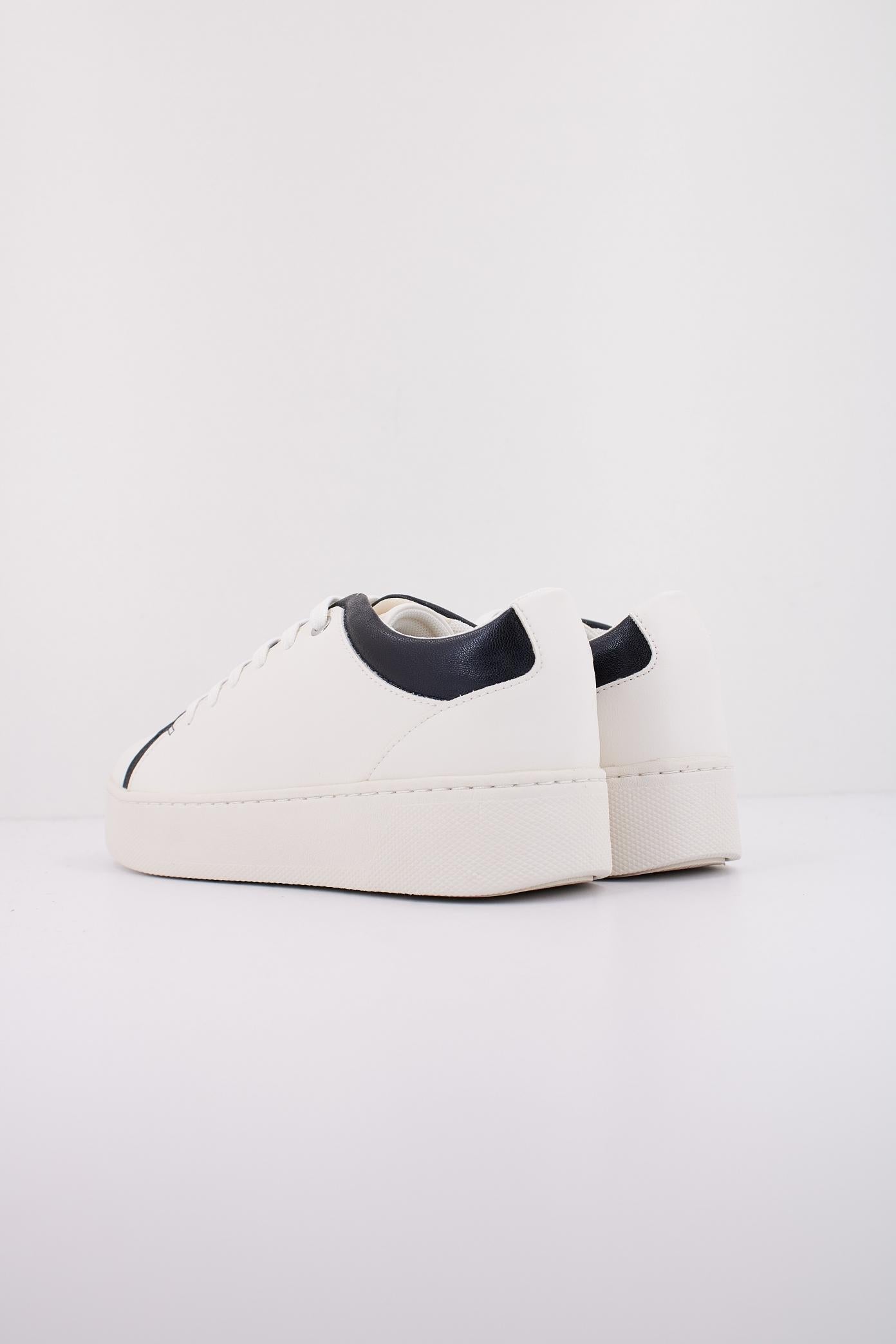 GEOX D SKYELY en color BLANCO (4)