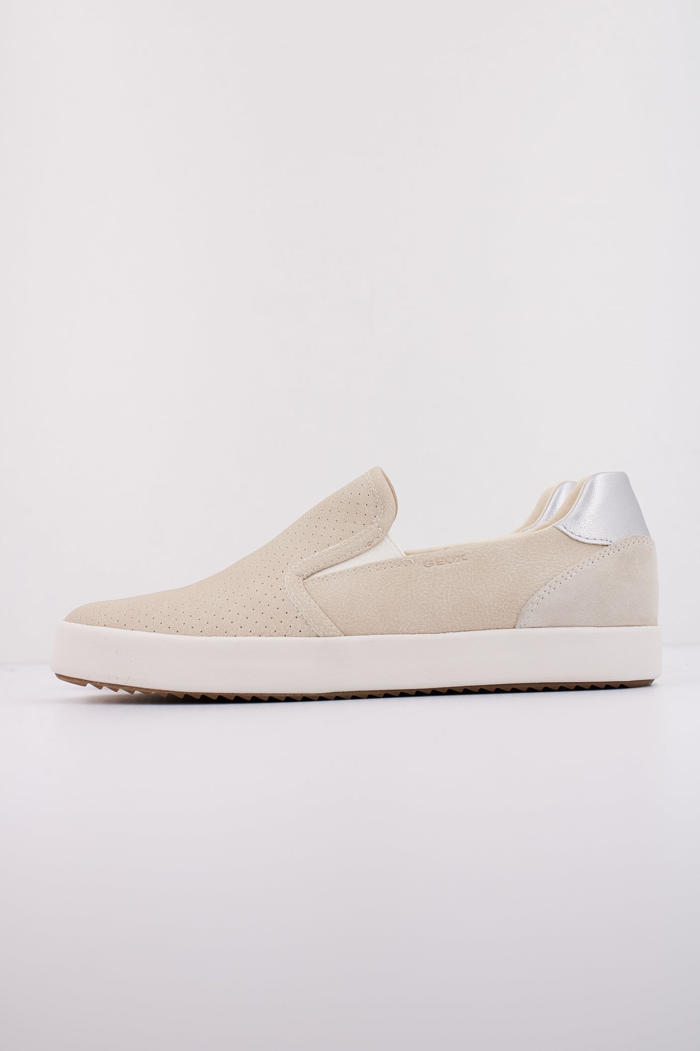 GEOX D BLOMIEE en color BEIS (1)
