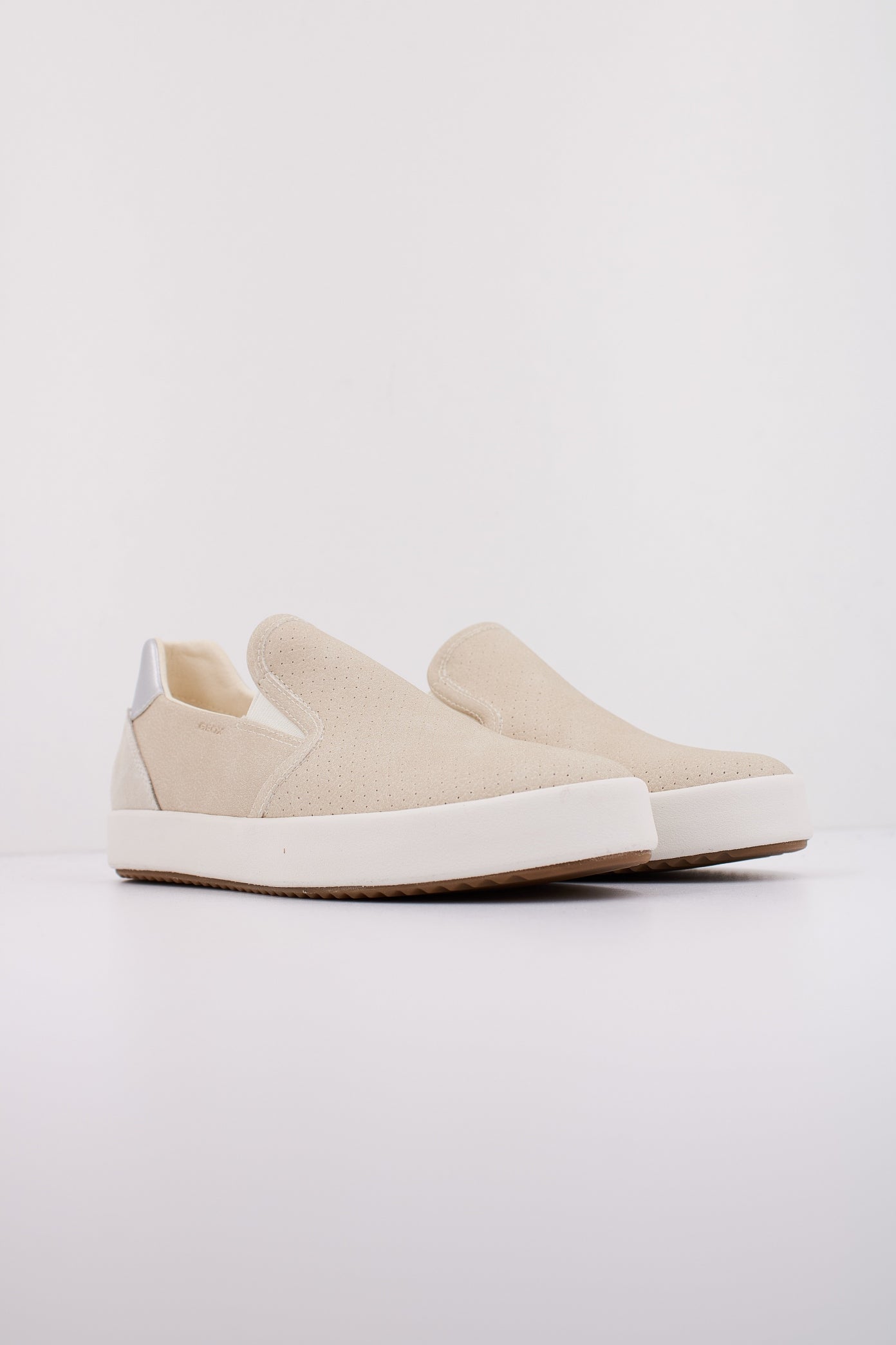 GEOX D BLOMIEE en color BEIS (2)