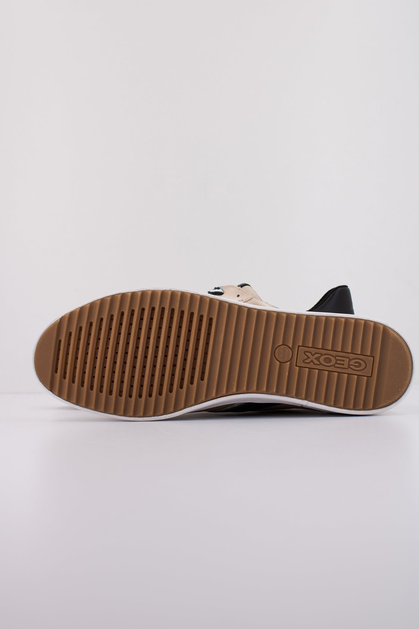 GEOX D BLOMIEE en color ORO (5)