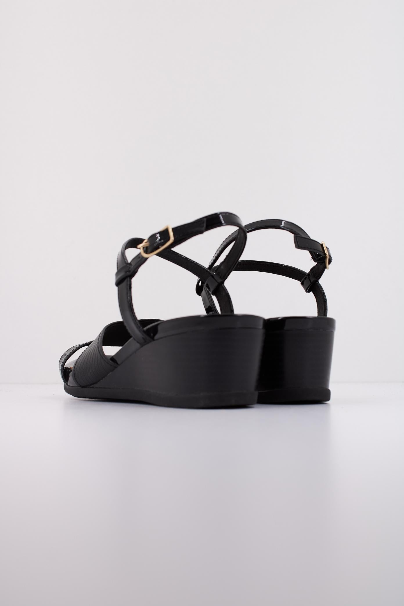 GEOX D MARYKARMEN en color NEGRO (4)