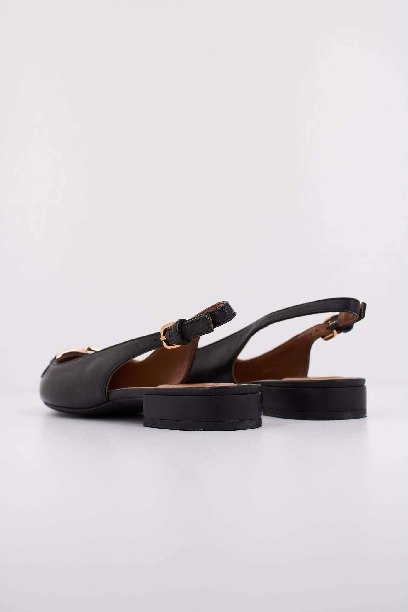 GEOX D CHARYSSA en color NEGRO (4)