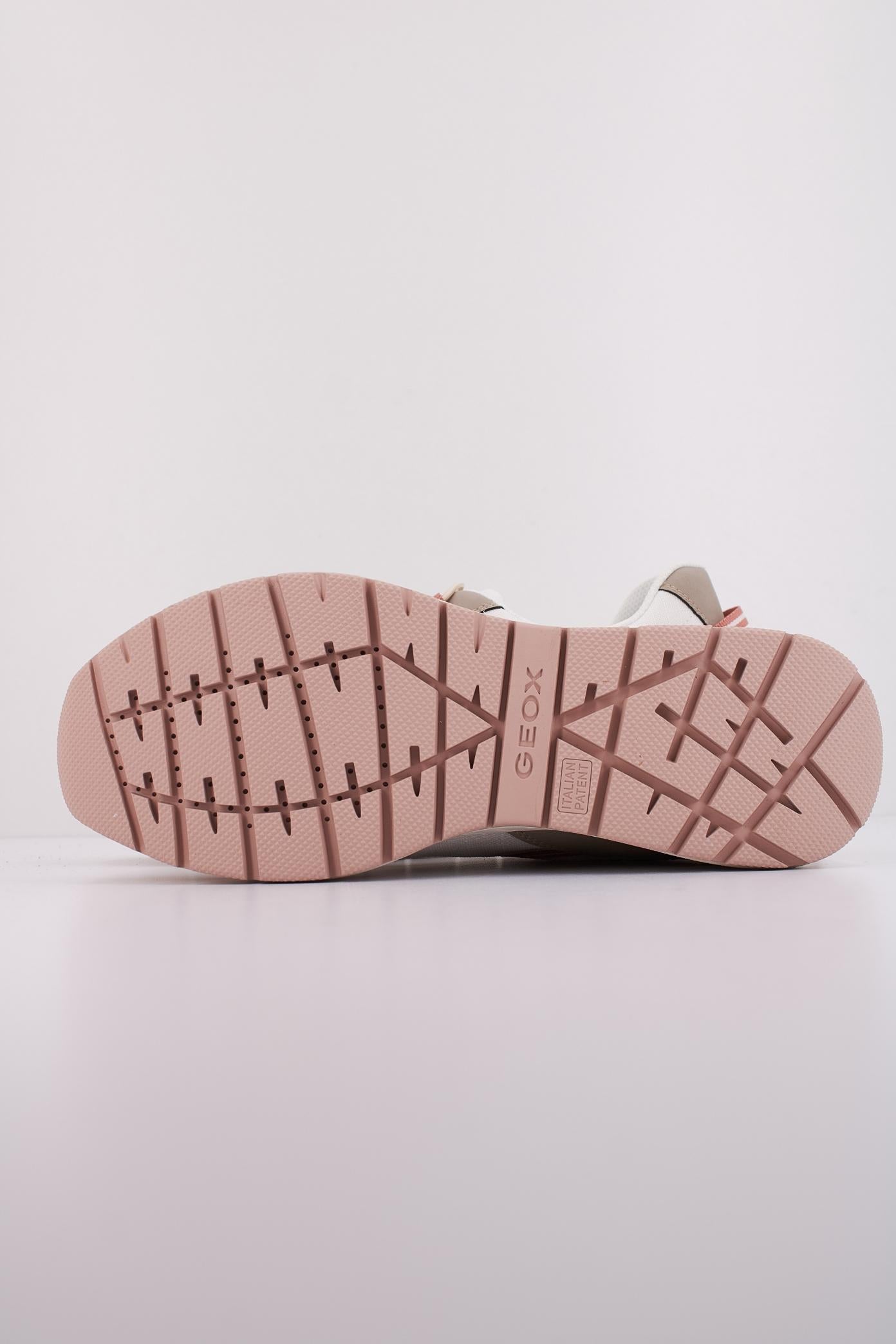 GEOX D BRAIES B ABX en color BLANCO (5)