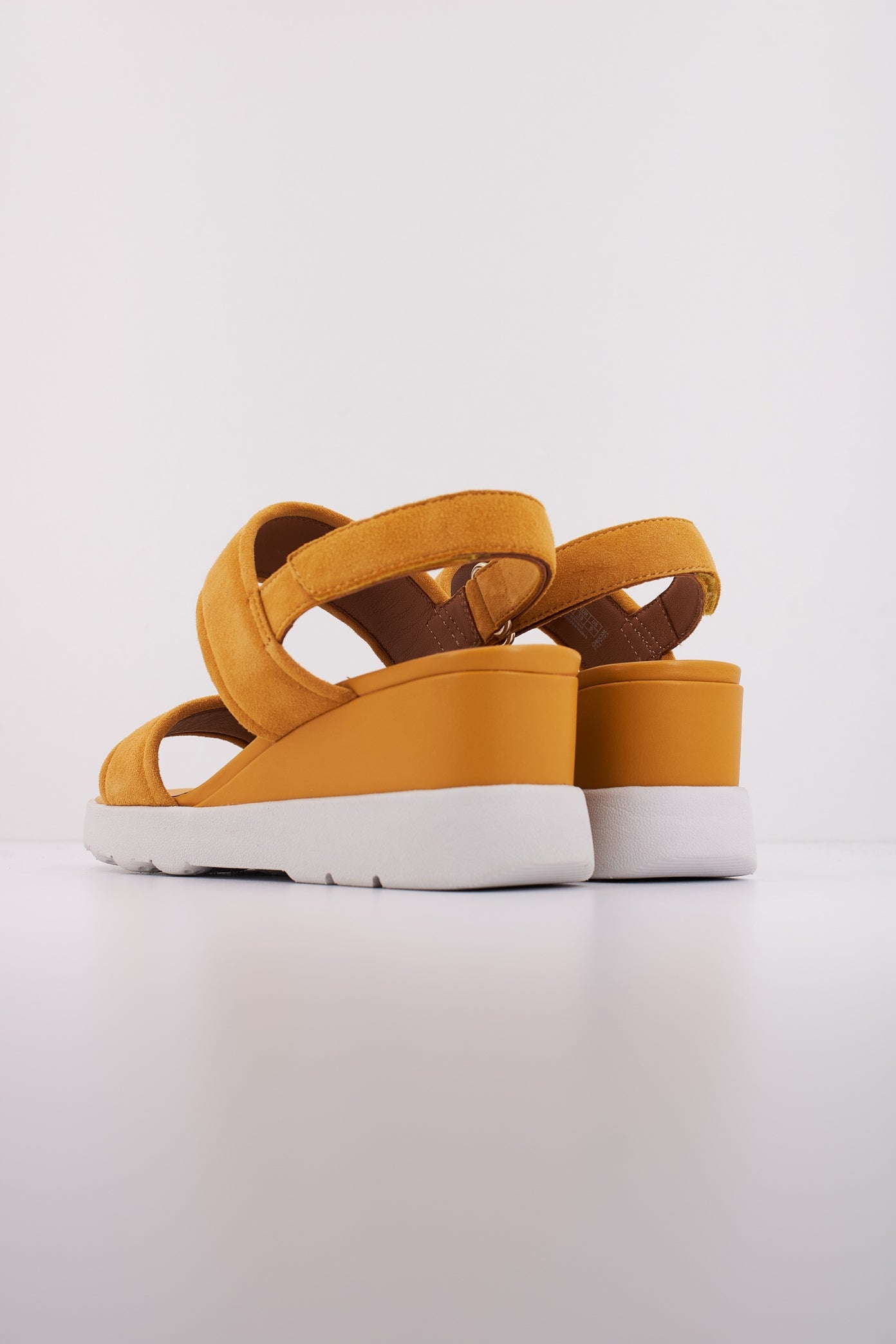 GEOX D SPHERICA EC en color AMARILLO (4)