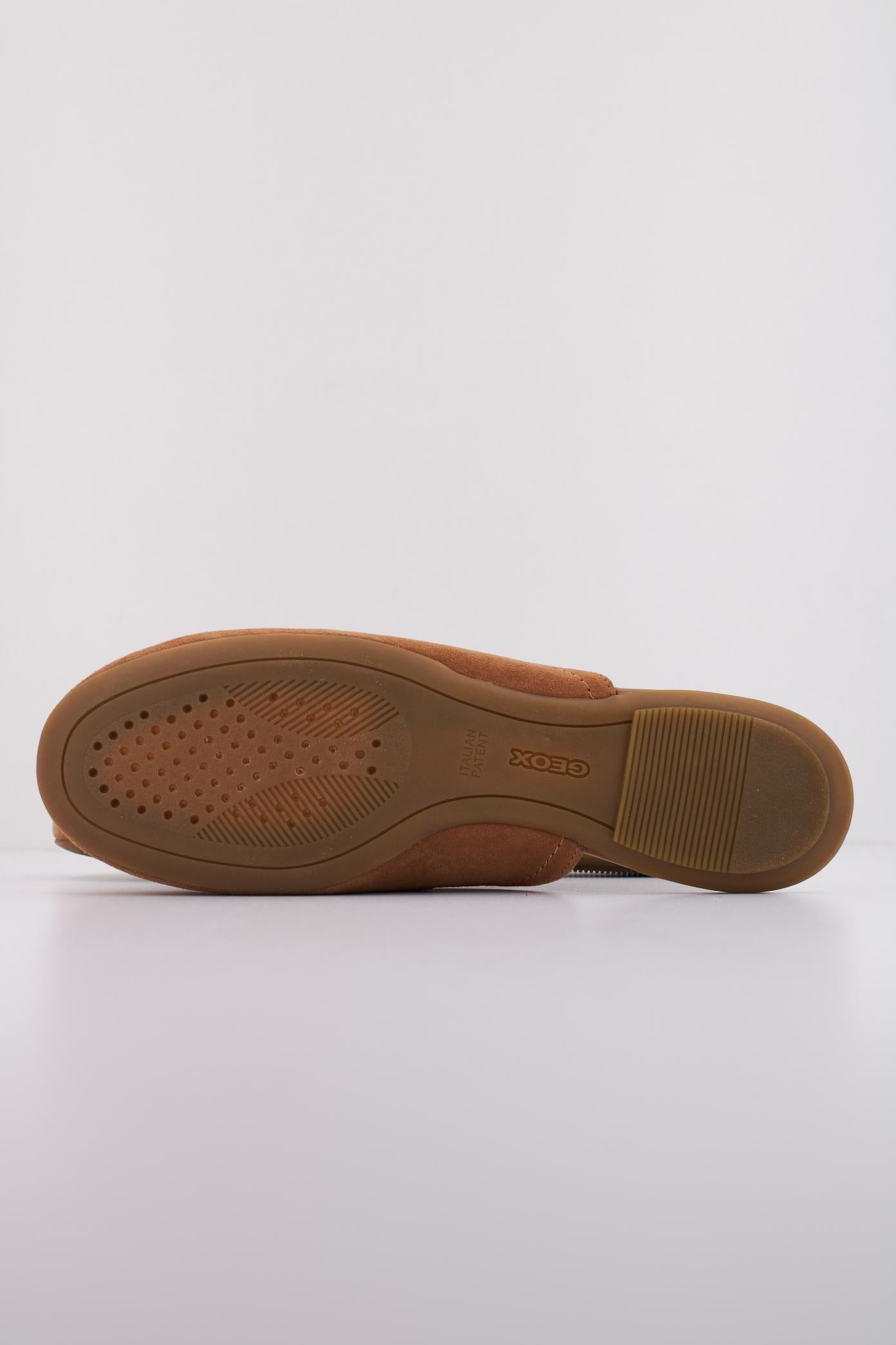 GEOX D PALMARIA en color MARRON (5)