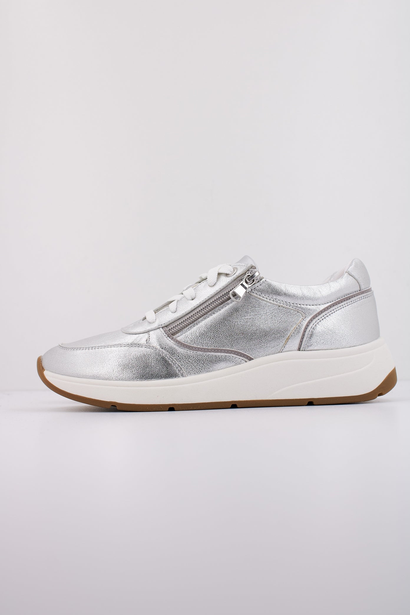 GEOX D CRISTAEL en color PLATA (1)