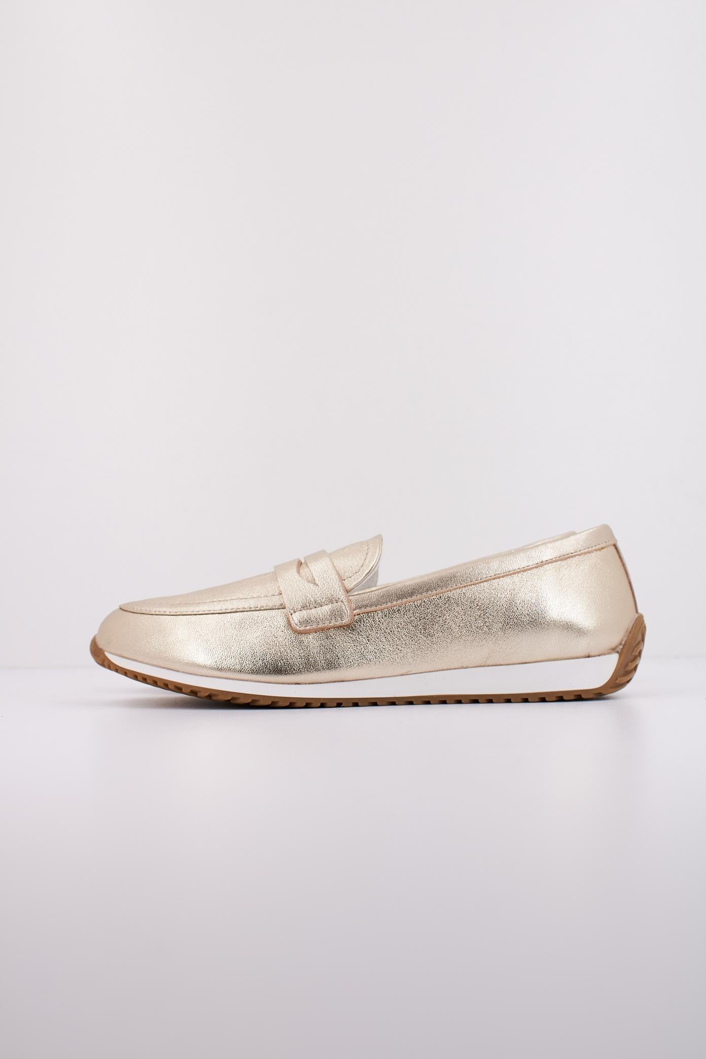 GEOX D CALITHE en color ORO (1)