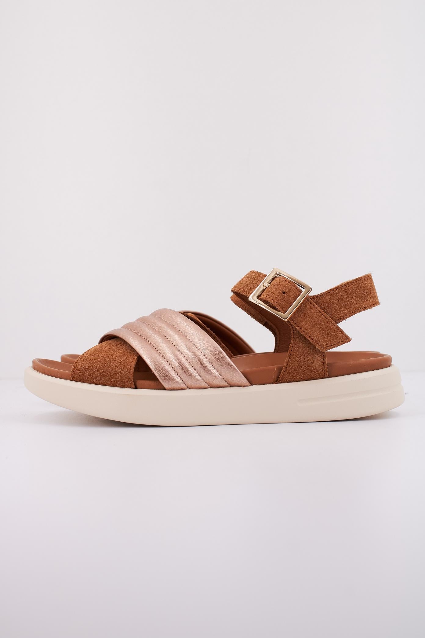 GEOX D XAND S en color MARRON (1)