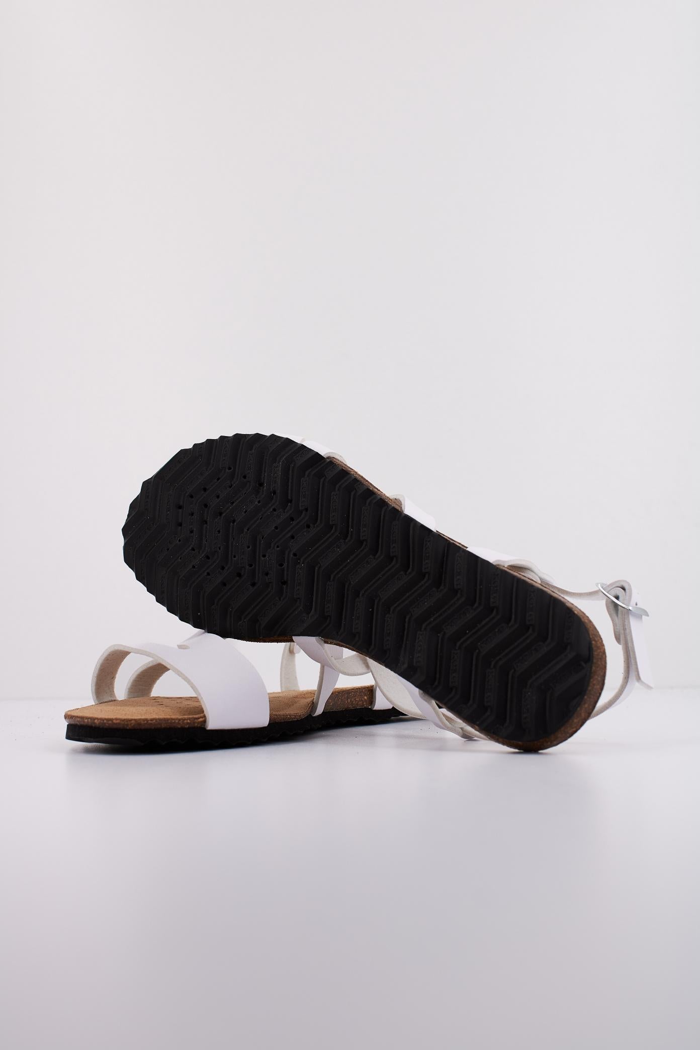 GEOX D BRIONIA LOW en color BLANCO (5)