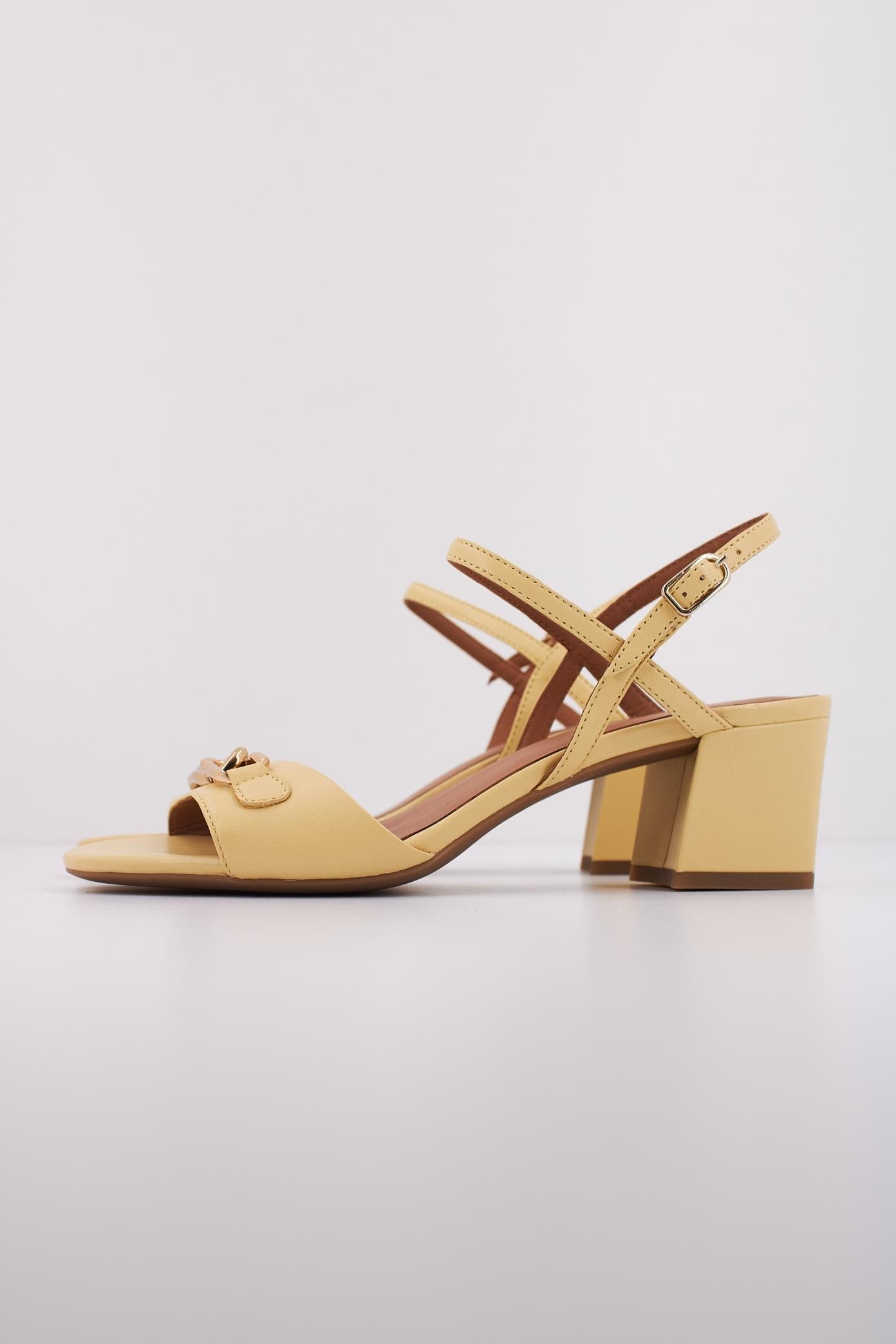 GEOX D NEW ERAKLIA en color AMARILLO (1)
