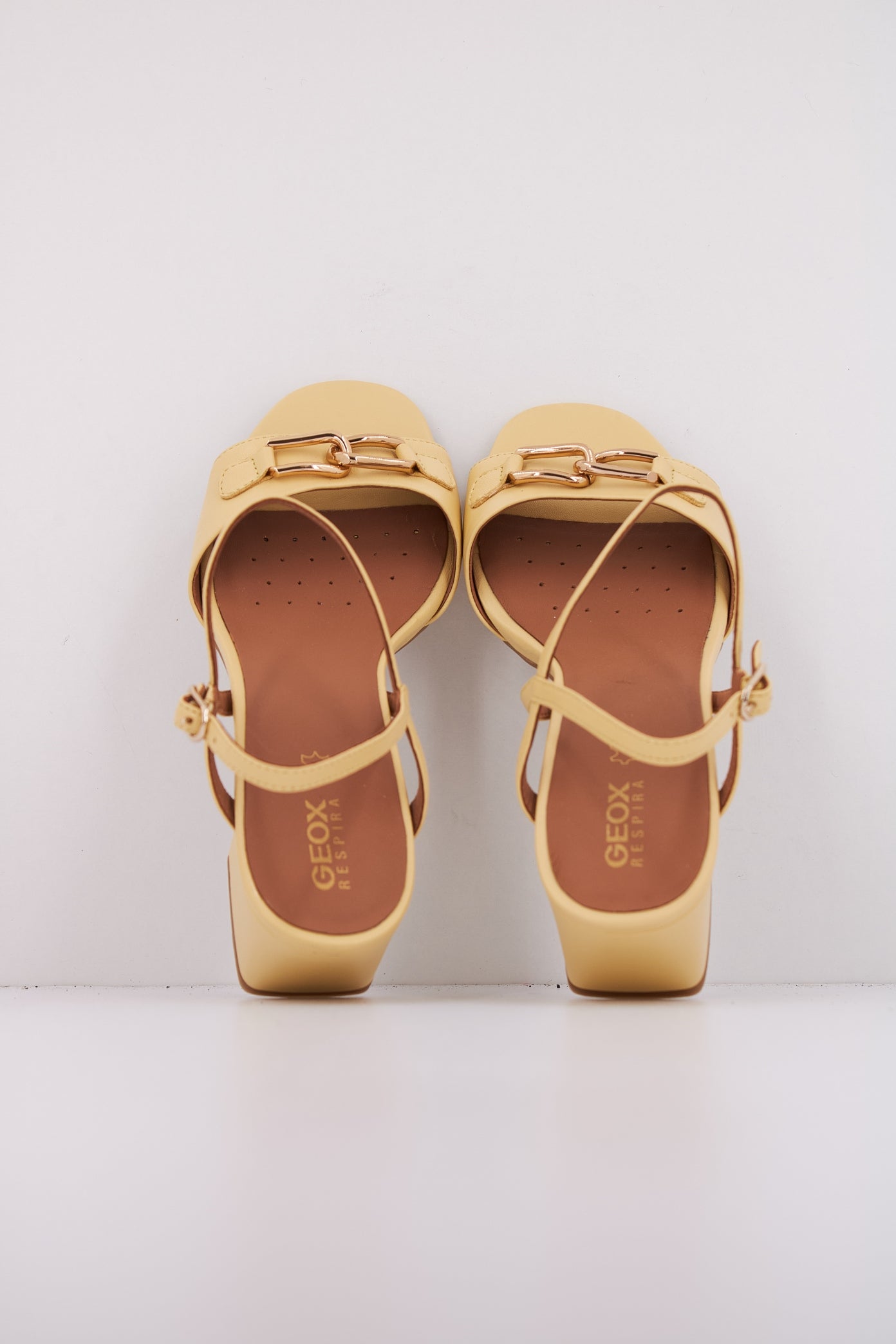 GEOX D NEW ERAKLIA en color AMARILLO (3)