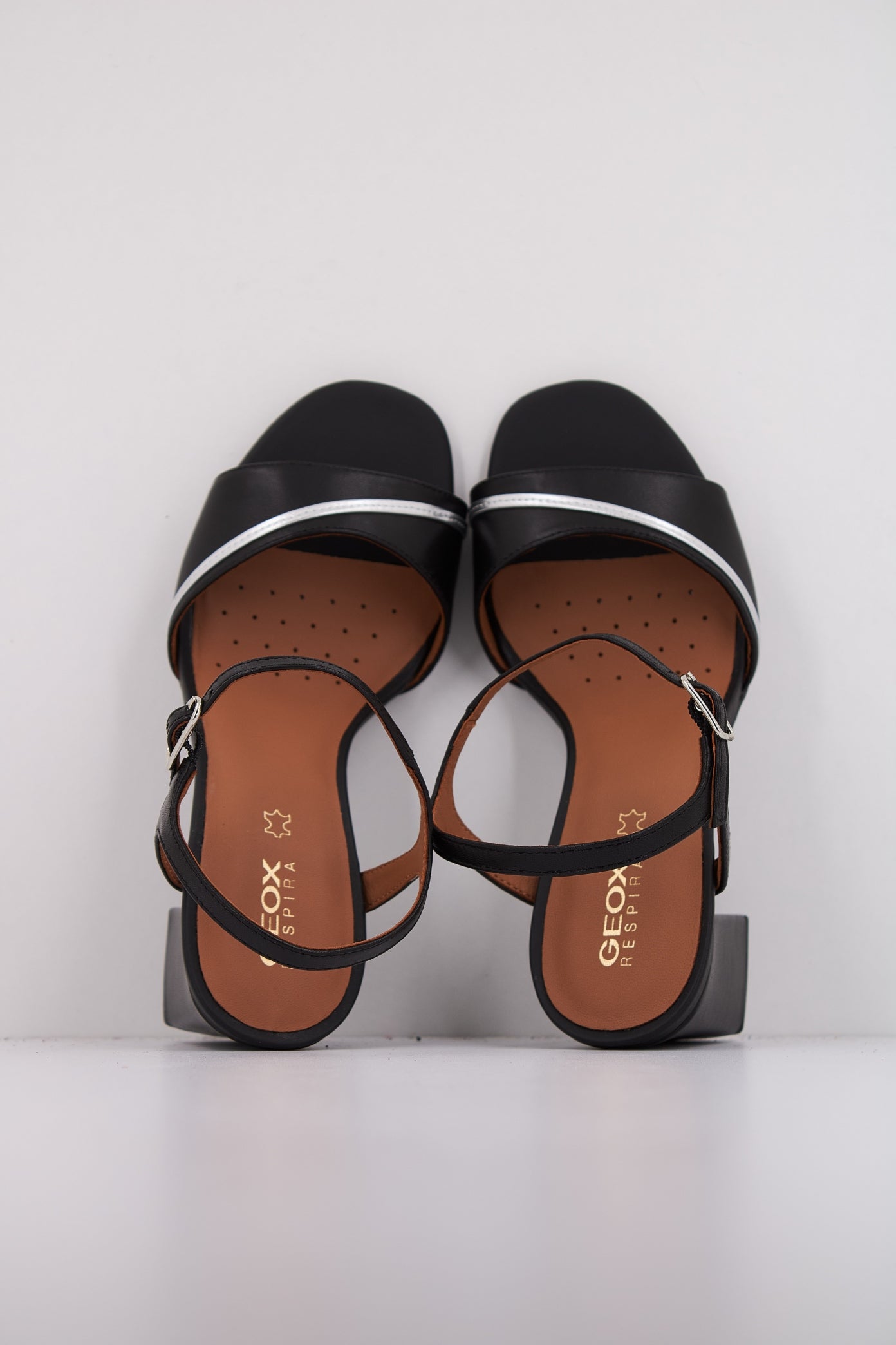 GEOX D NEW ERAKLIA en color NEGRO (3)