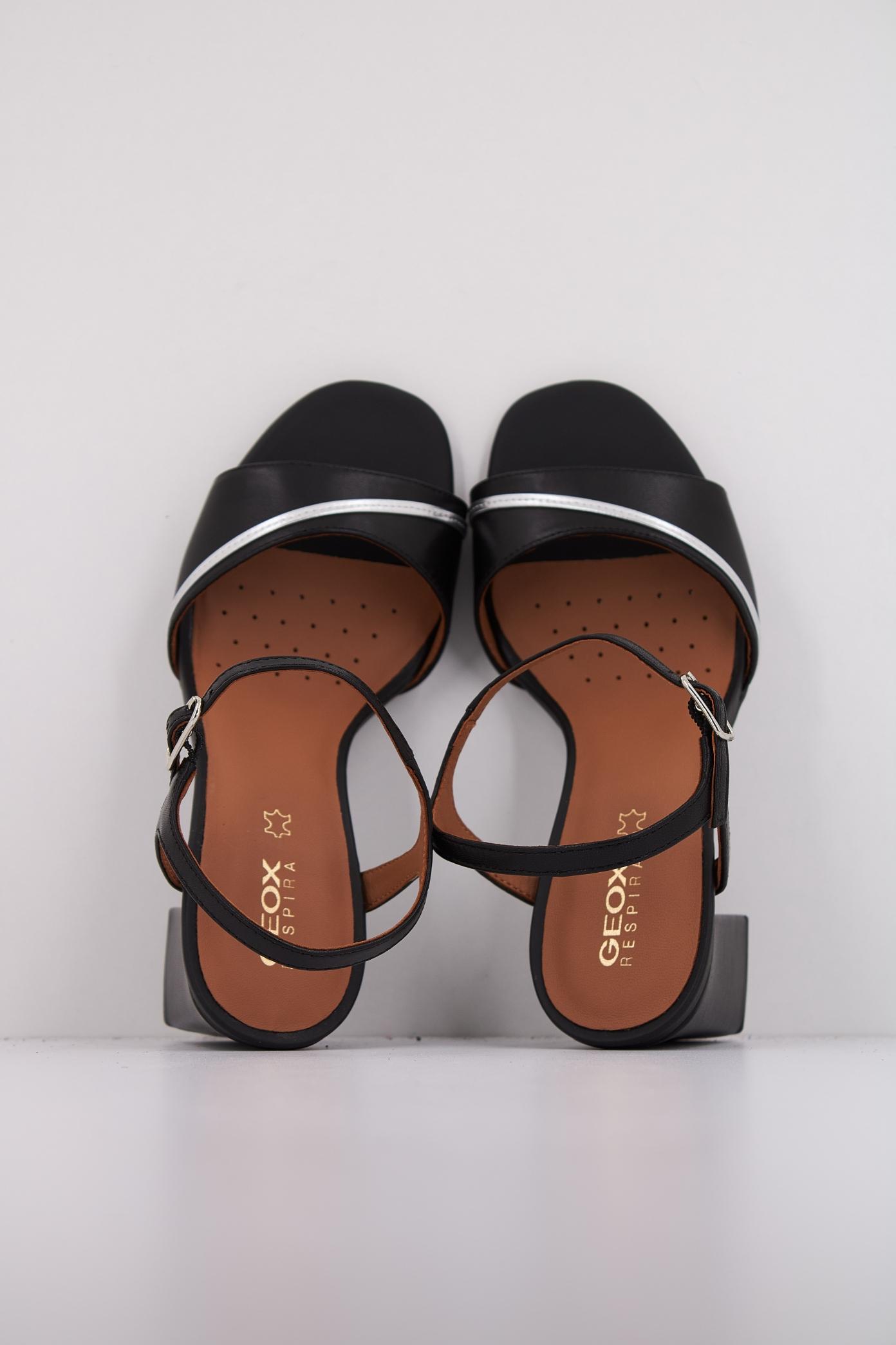 GEOX D NEW ERAKLIA en color NEGRO (3)