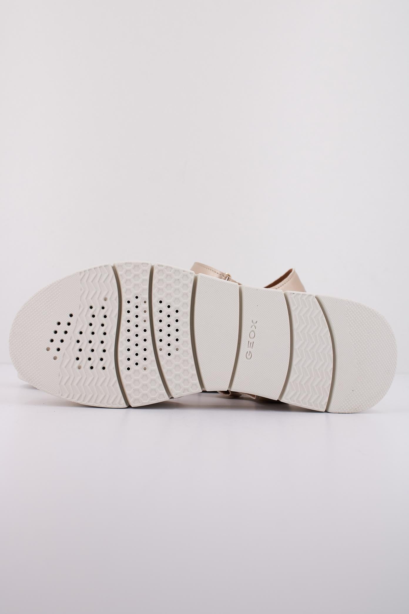 GEOX D DANDRA en color BRONCE (5)