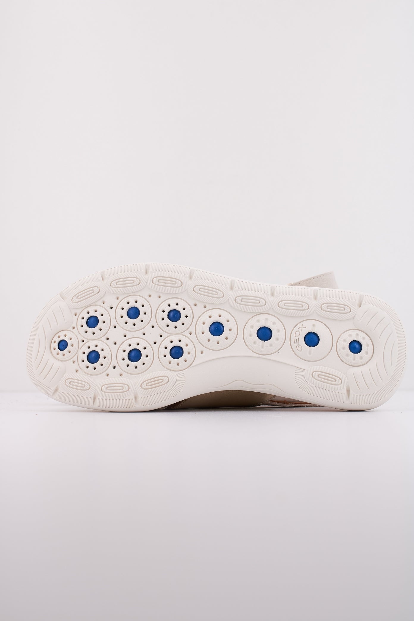 GEOX D SPHERICA EC en color BEIS (5)