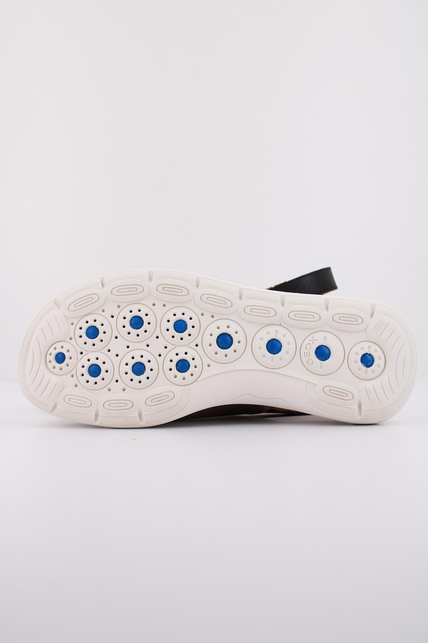 GEOX D SPHERICA EC en color NEGRO (5)