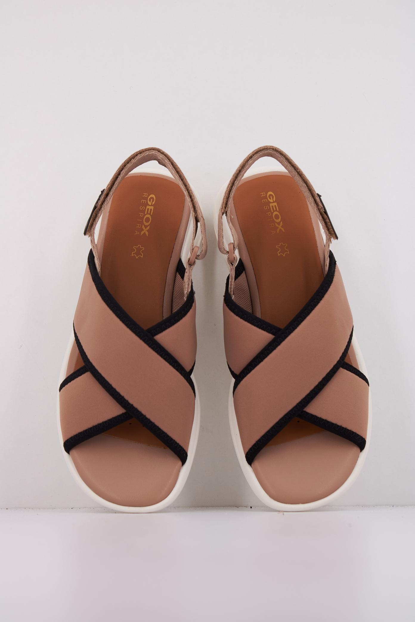 GEOX D SPHERICA EC en color MARRON (3)