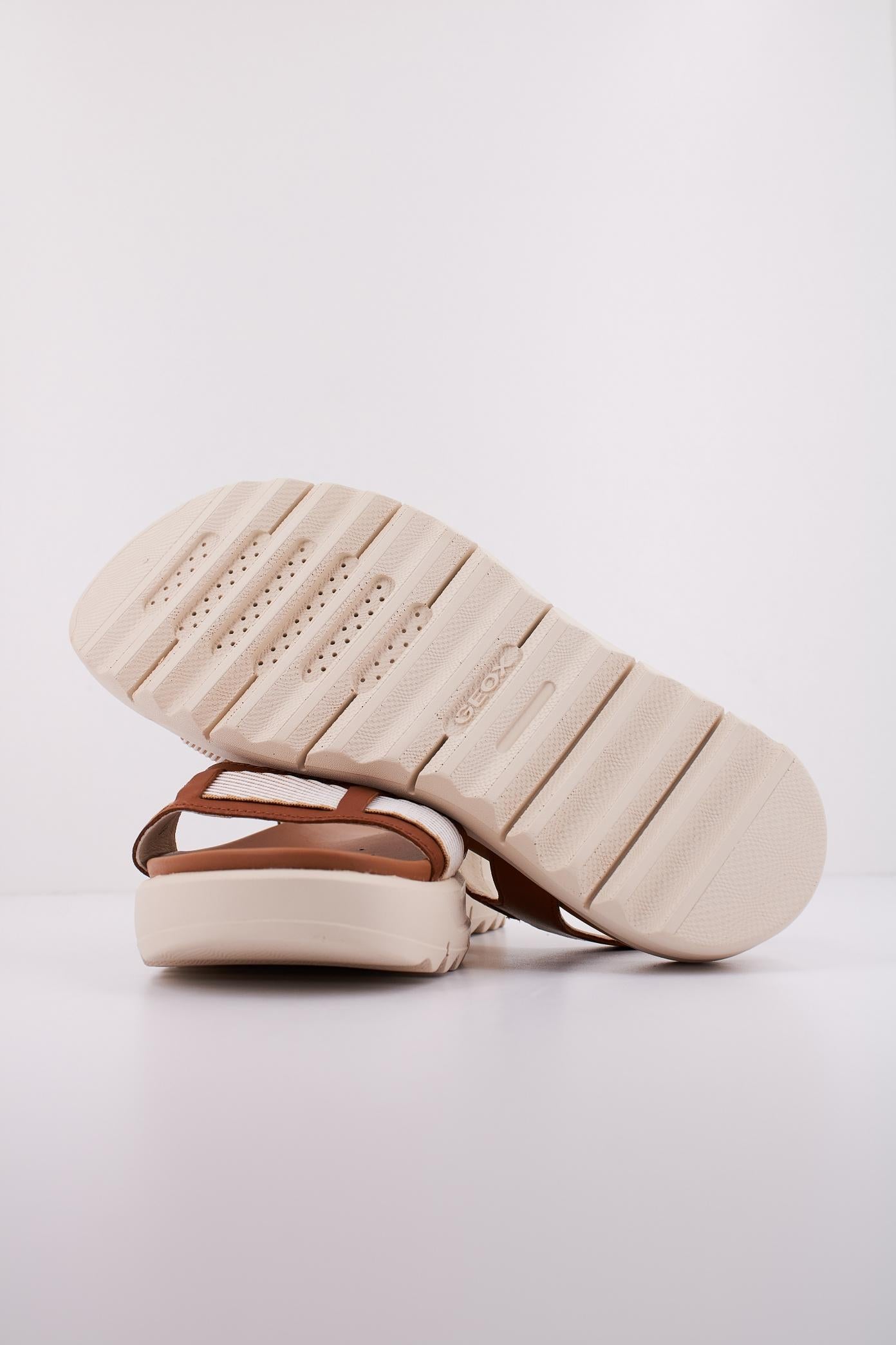 GEOX D XAND .S en color MARRON (5)